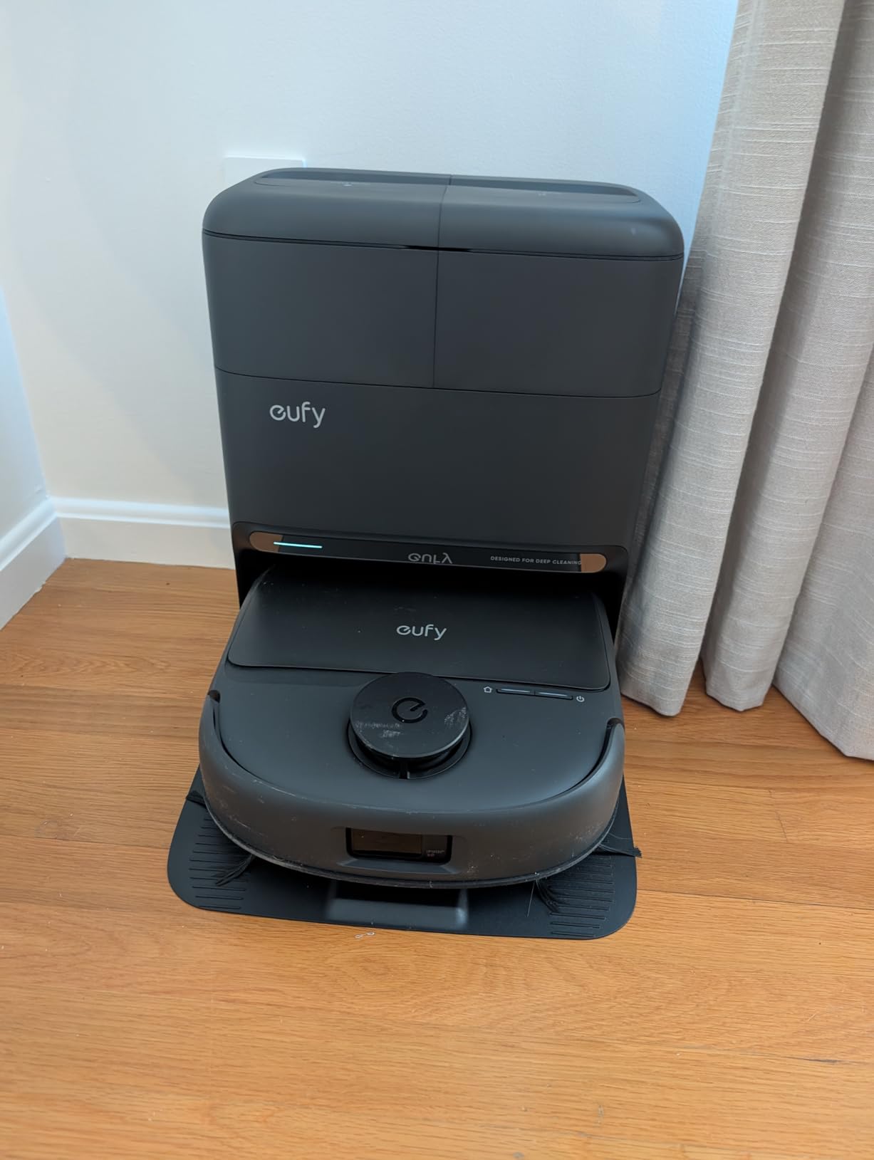 C28 Robot Vacuum and Mop for Pet Hair, 15,000 Pa Suction, HydroJet Self-Cleaning Roller Mop, DuoSpiral Anti-Tangle Brush, All-in-One Auto-Empty Station, AI Obstacle Avoidance customer photo 1