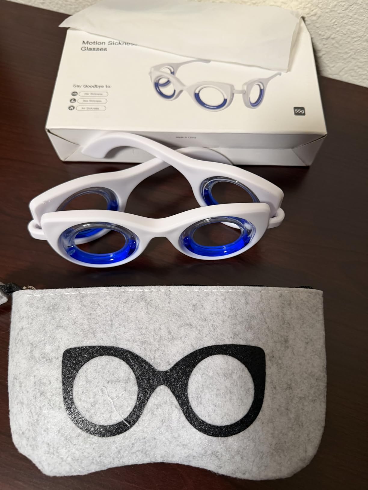 Anti Motion Sickness Glasses, Car Sickness Glasses Relief Nausea & Dizziness, Portable Lensless Design for Car Sickness, Air Sickness, Sea Sickness, Road Trip Essentials, Full Black Bag customer photo 1