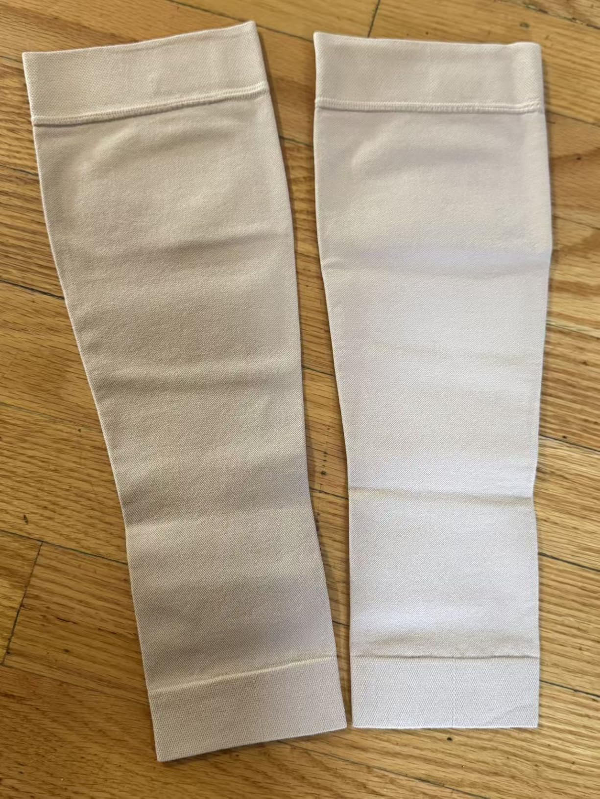 Lymphedema Compression Arm Sleeves for Women 15-20 mmHg Full Arm Support for Swelling Relief, Improved Circulation customer photo 1