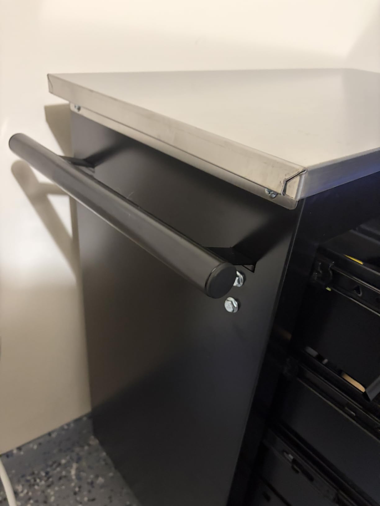 RYH 4/5/6/7 Drawers Rolling Tool Chest -Heavy Duty Mobile Metal Tool Box with Locking Wheels, with Stainless Steel Worktop, Garage Tool Storage Cabinet (Black-Blue, 7-Drawers 30.7 H x25.9 W) customer photo 2