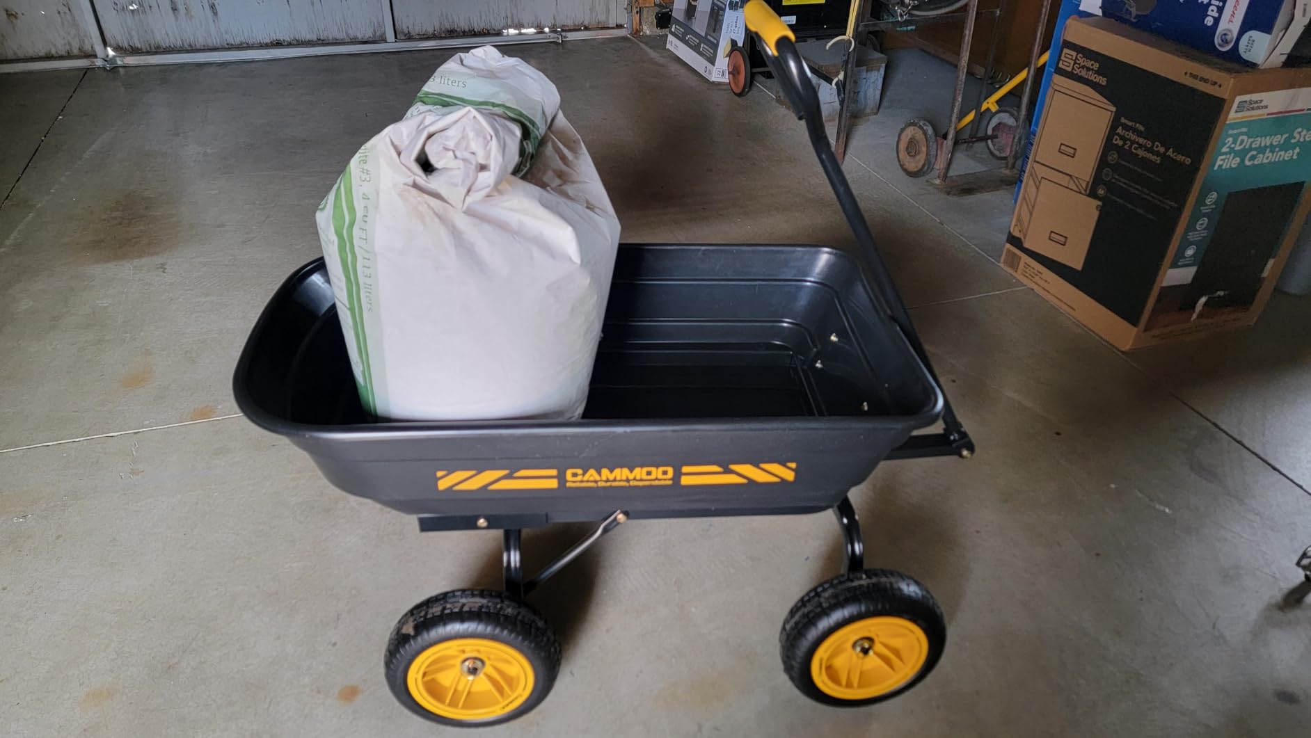 10-in NO-FLAT TIRES 600lb Heavy-Duty Garden Dump Cart 4 Cu.Ft. Utility Wagon with Quick-Release Dumpging & Prime Grade 100% Virgin Polypropylene - Not Recycled Material for Landscaping Gardening customer photo 1