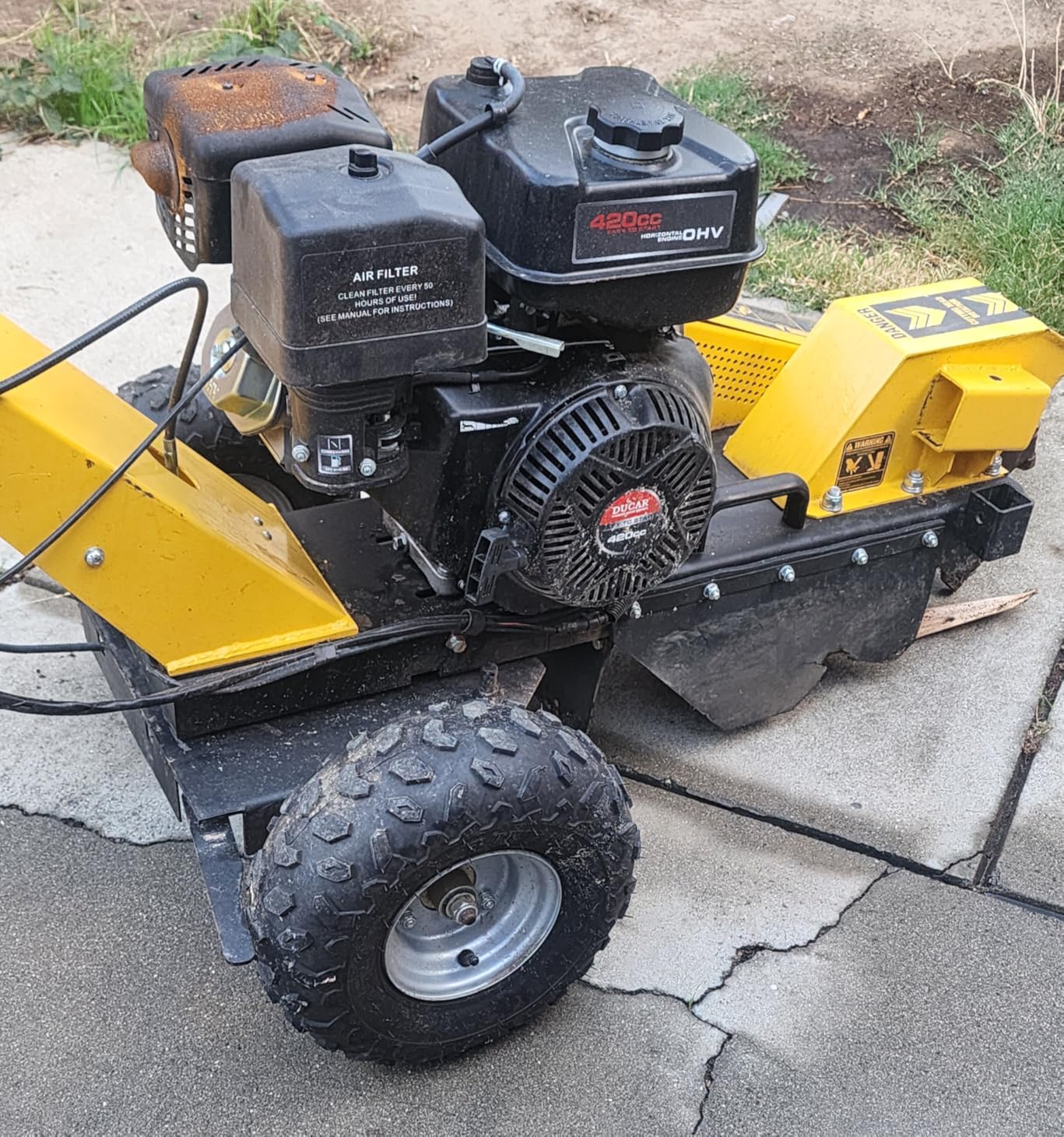 DUCAR 420cc 15HP Gasoline Engine Stump Grinder Tree Stump Removal, 12'' Cutting Height And 10'' Cutting Depth, 8 pcs Alloy Teeths, SGR1500 customer photo 1