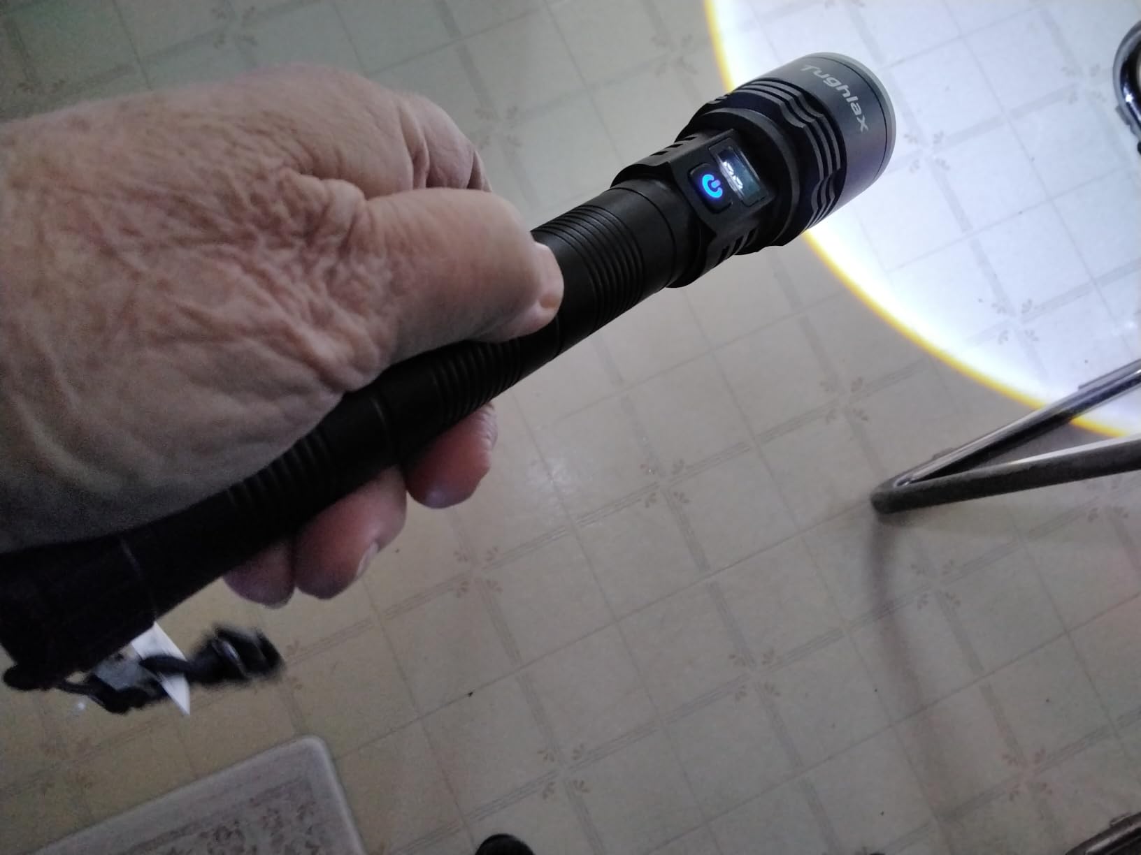 Rechargeable Flashlights High Lumens, 90,000 Lumens Super Bright LED Flashlight Tactical Flashlight with LCD Digital Display, 5 Modes Zoomable Waterproof Powerful Handheld Flashlight for Home customer photo 2