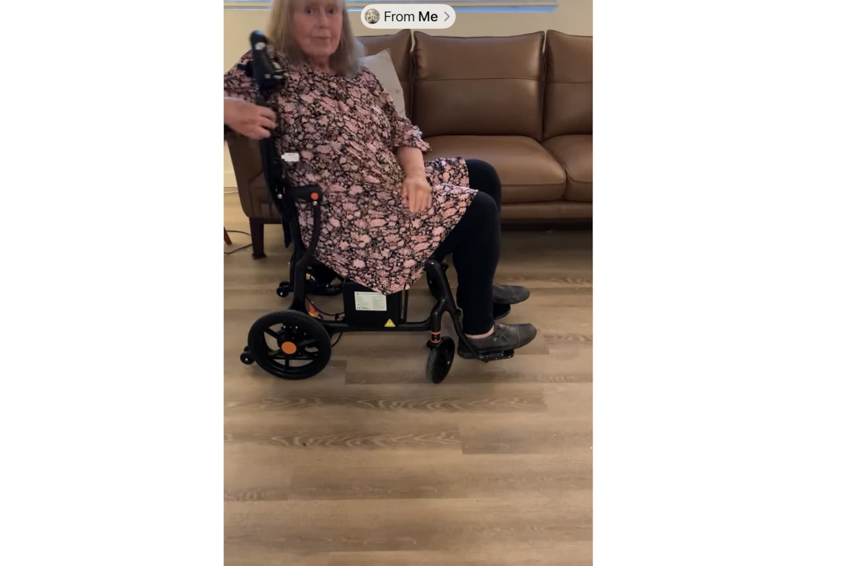 28lbs Ultralight Foldable 100% Carbon Fiber Electric Wheelchairs for Adults, FreeWink Rear Control 28 Miles Long Range Power Wheelchairs with 2 Lithium Batteries for All Terrain Airline Approved customer photo 2