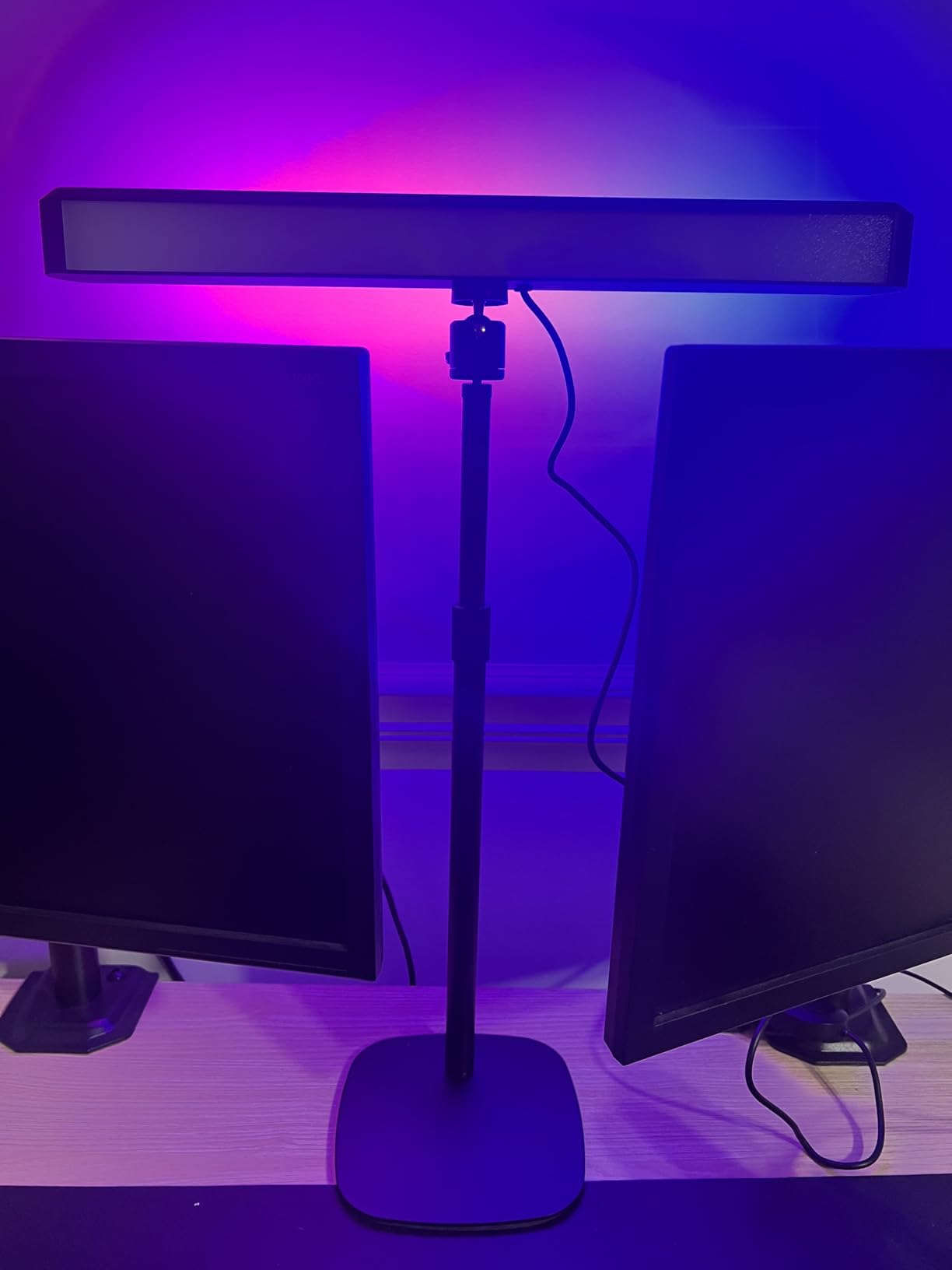 NEEWER Dual Sided RGB LED Streaming Key Light, Smart Desk Lamp Compatible with Alexa Google Assistant for Gaming Video Conference, 16 Million Colors, 2700K-7000K/CRI97+ Studio Tube Lighting, NG01 customer photo 1