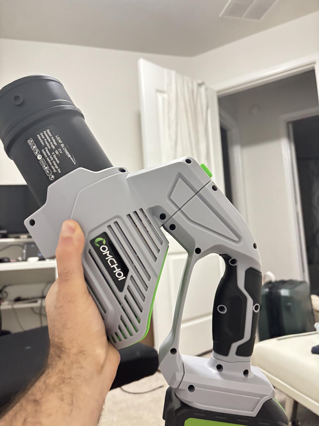 Comchoi Electric Leaf Blower Cordless, 680 CFM 5 Speed Mode, 2 Batteries & Charger, Handheld Cordless Leaf Blowers for Lawn Care customer photo 1