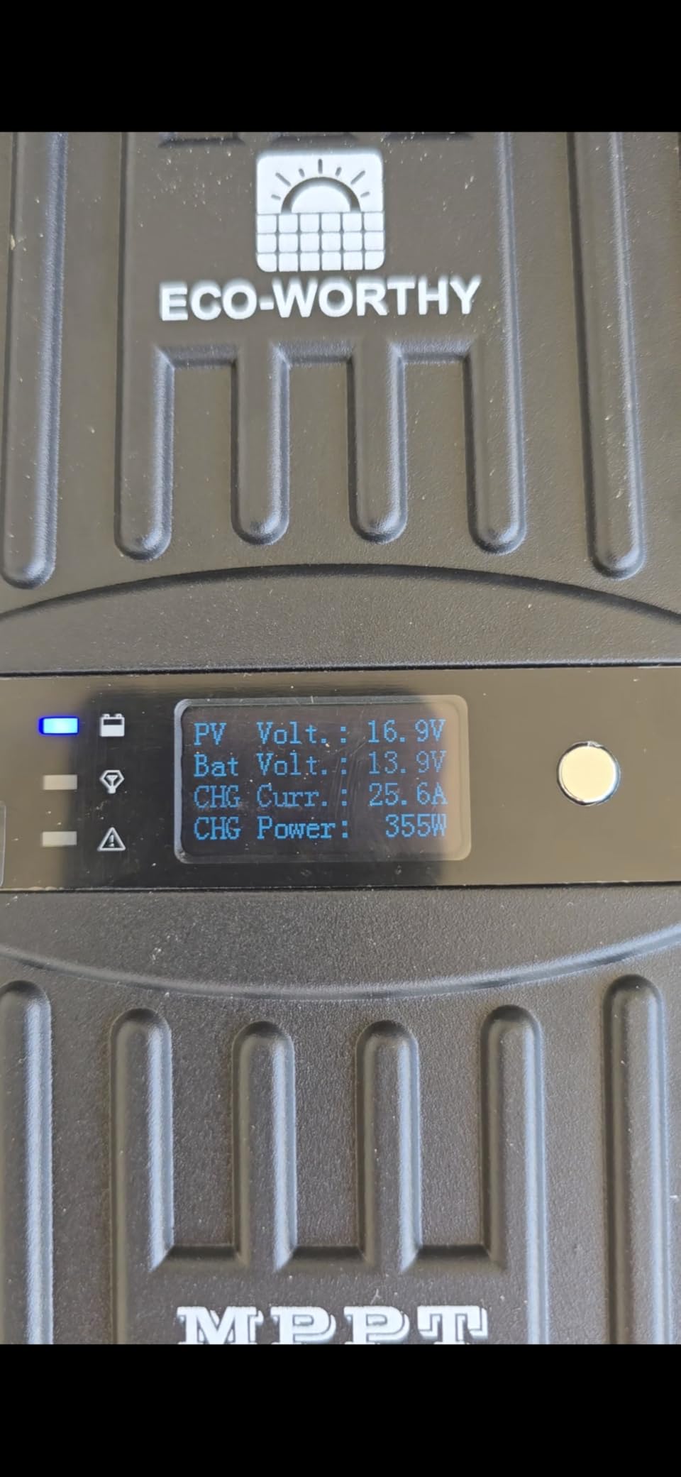 ECO-WORTHY 800W 12V Mono Solar Panel Off Grid RV Boat Kit: 4pcs195W Solar Panels + 12V 60A MPPT Charger Controller+ Bluetooth Module 5.0 + 16Ft Solar Cable + Z Mounting Brackets customer photo 1