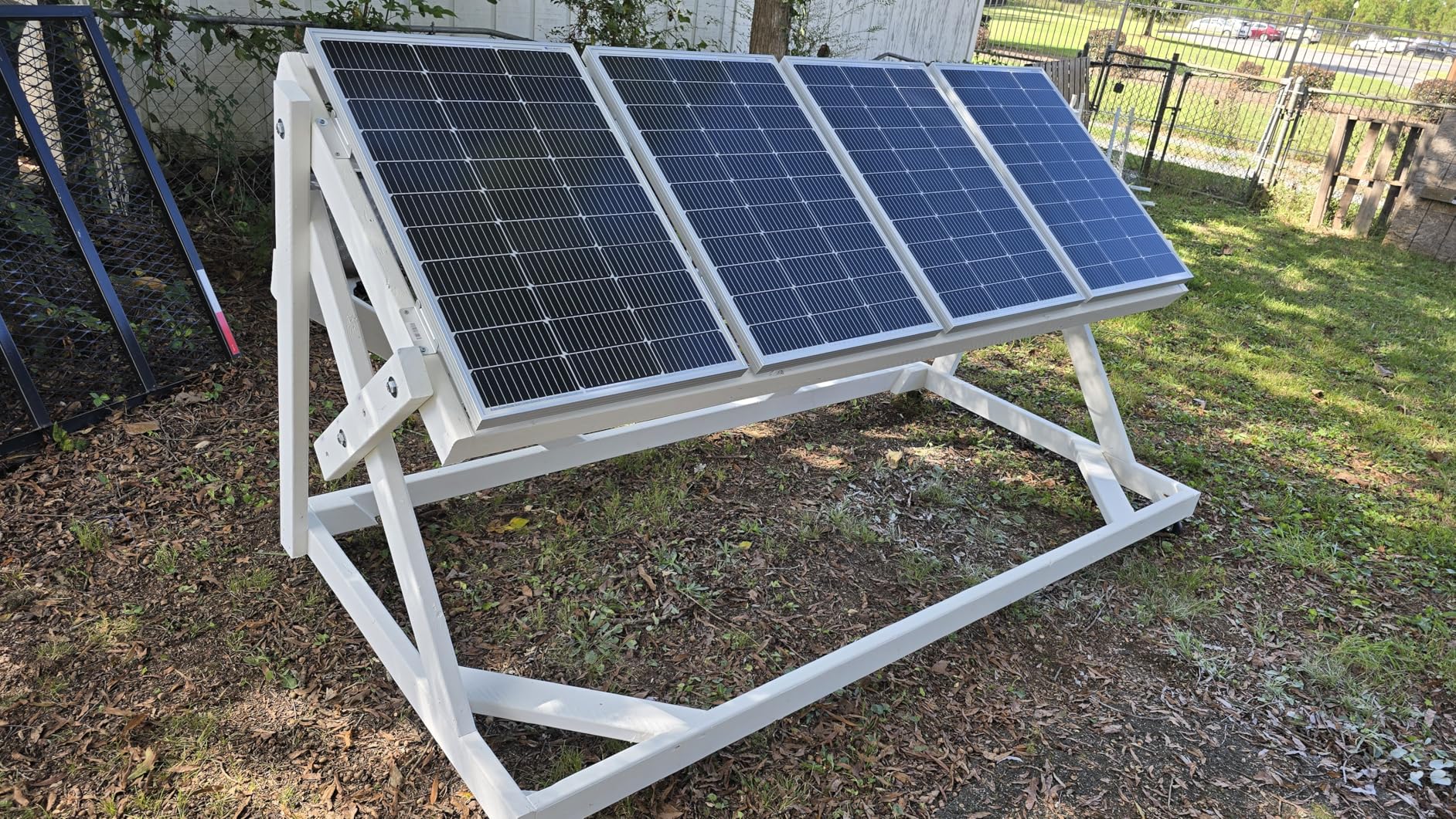 ECO-WORTHY 800W 12V Mono Solar Panel Off Grid RV Boat Kit: 4pcs195W Solar Panels + 12V 60A MPPT Charger Controller+ Bluetooth Module 5.0 + 16Ft Solar Cable + Z Mounting Brackets customer photo 2