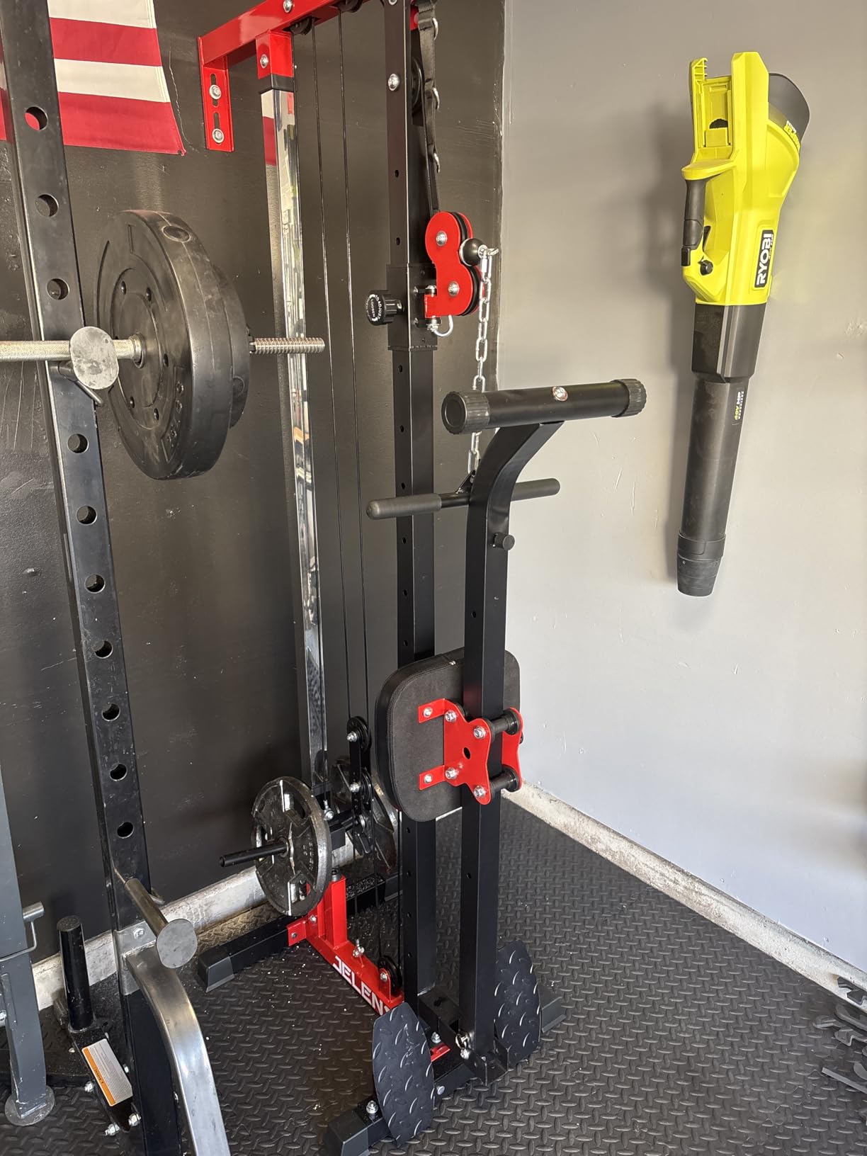 RC01 Foldable LAT Pulldown Machine with Adjustable seat, Wall Mount Cable Station with 16 Adjustable Positions, Cable Machine Home Gym 2 in 1, Functional Trainer with Rowing and LAT Pulldown customer photo 2