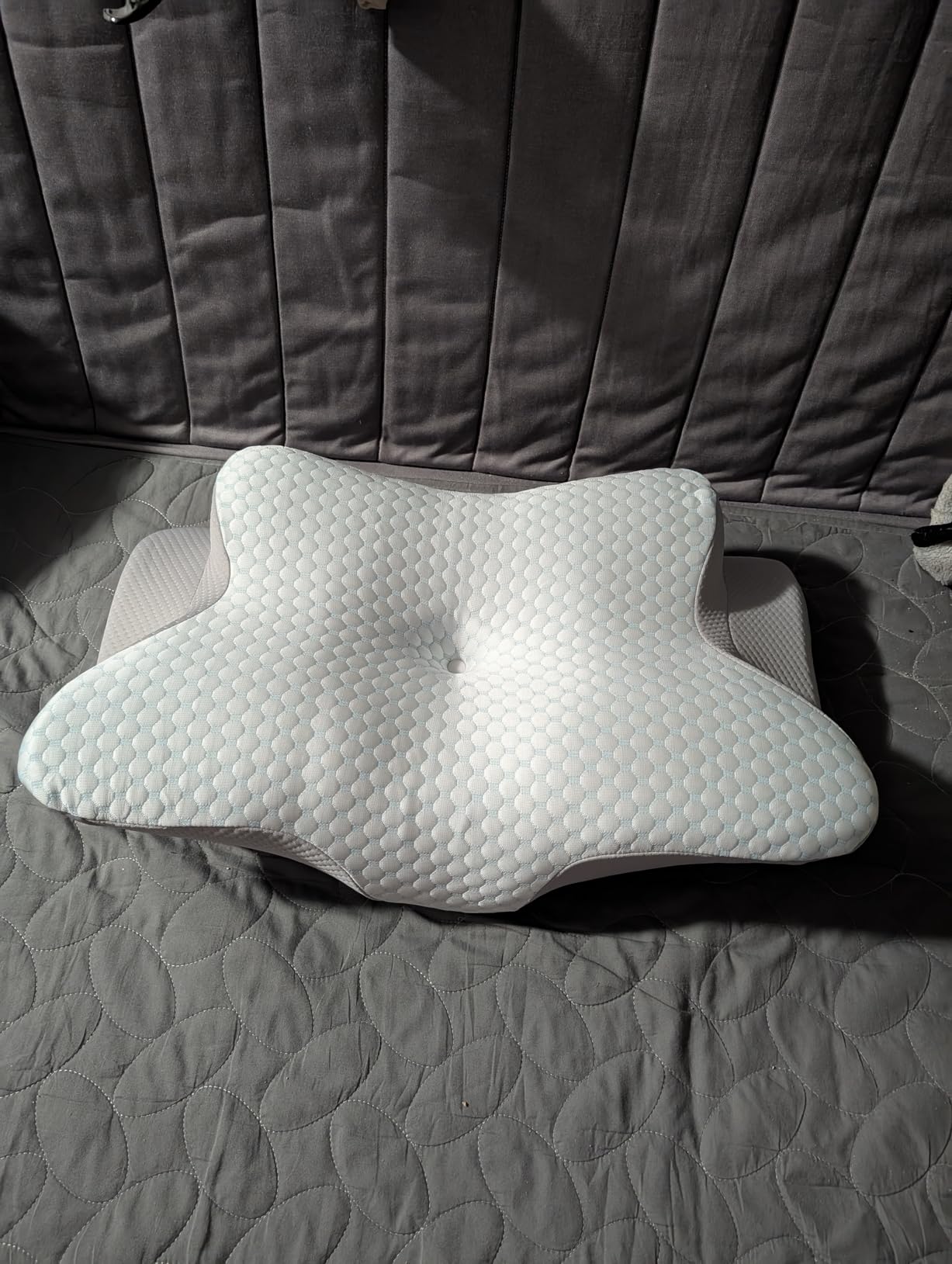 Cervical Neck Pillow for Pain Relief, Memory Foam Contour Orthopedic Pillow, Ergonomic Cooling Neck Support Pillow for Side Back Stomach Sleepers, Bed Pillow for Sleeping Comfort customer photo 1