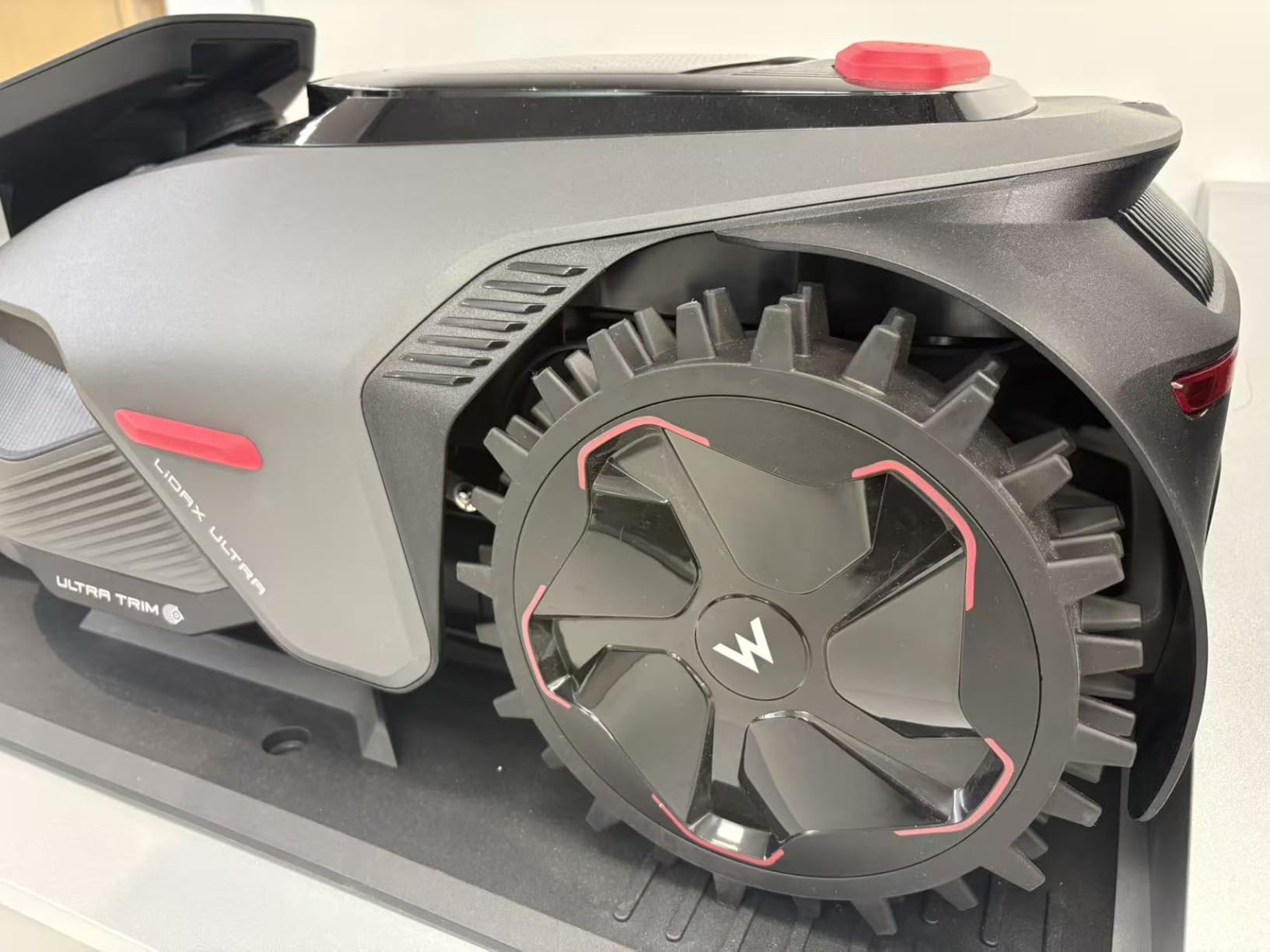 MOVA LiDAX Ultra 1000 Robot Lawn Mower Wire Free for 1/4 Acre, RTK-Free+360° 3D LiDAR+AI Vision Auto Mapping, Zero-Edge Cutting, Cutting Height 1.2