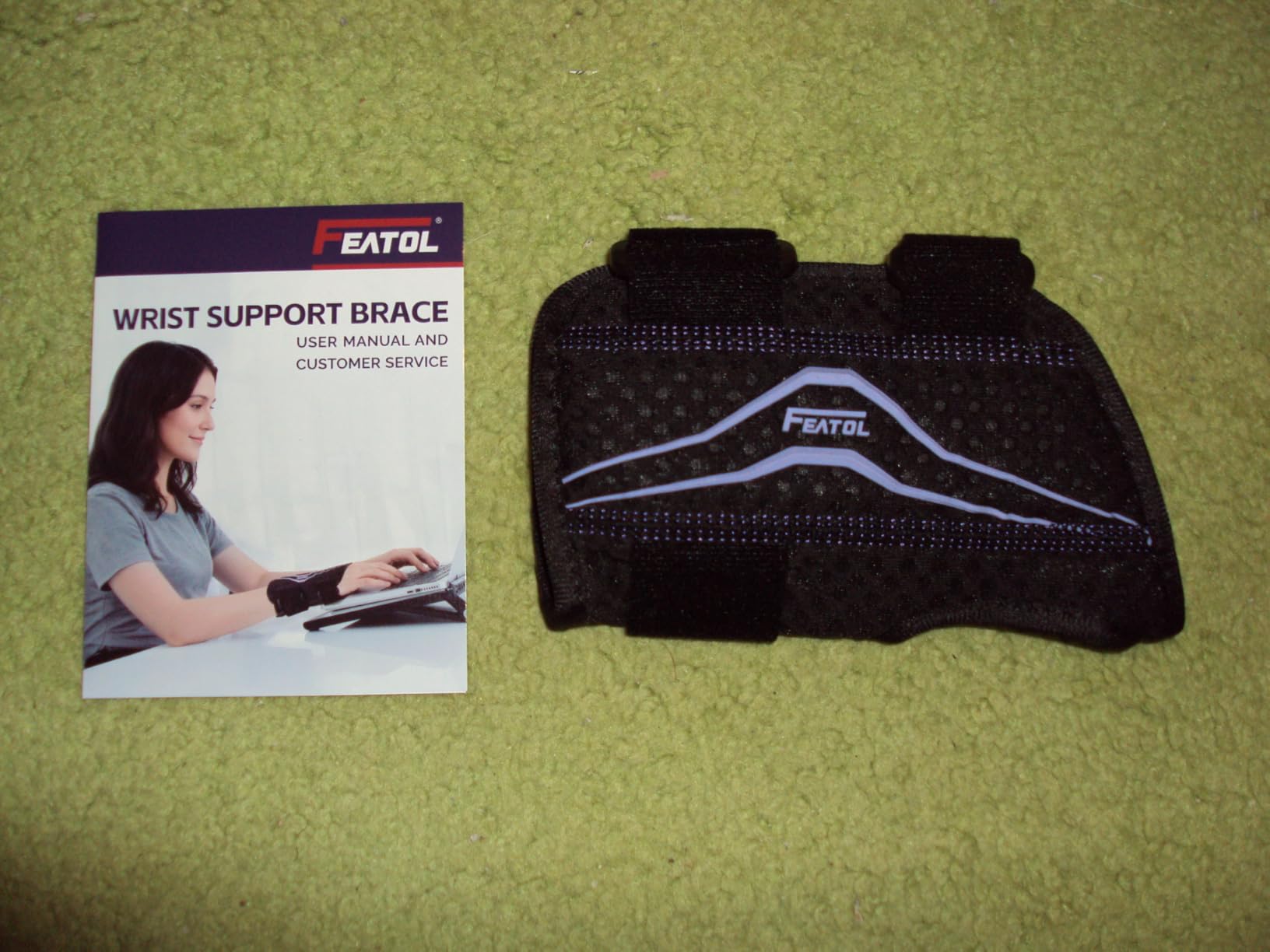 FEATOL Wrist Brace with Ergonomic Wrist Splint Right Hand, Breathable Hand Support for Women and Men, Pain Relief for Carpal Tunnel, Tendonitis & Daily Work, Medium customer photo 1