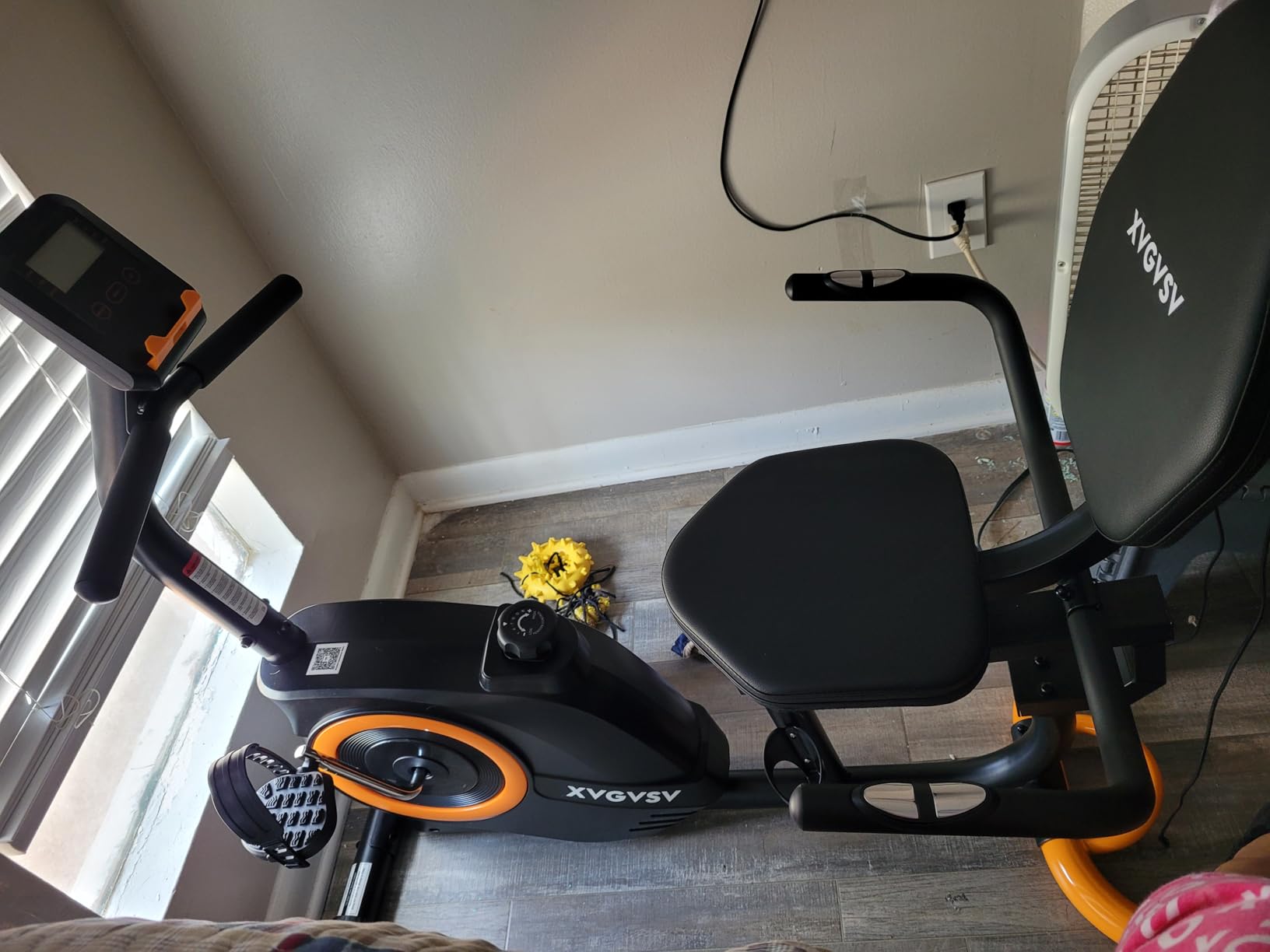 Recumbent Exercise Bike for Home Use, Quiet Recumbent Stationary Bikes for Adults & Seniors, 16-Level Resistance, Adjustable Seat, Supports 400LB, Pulse Sensors & LCD Display customer photo 2