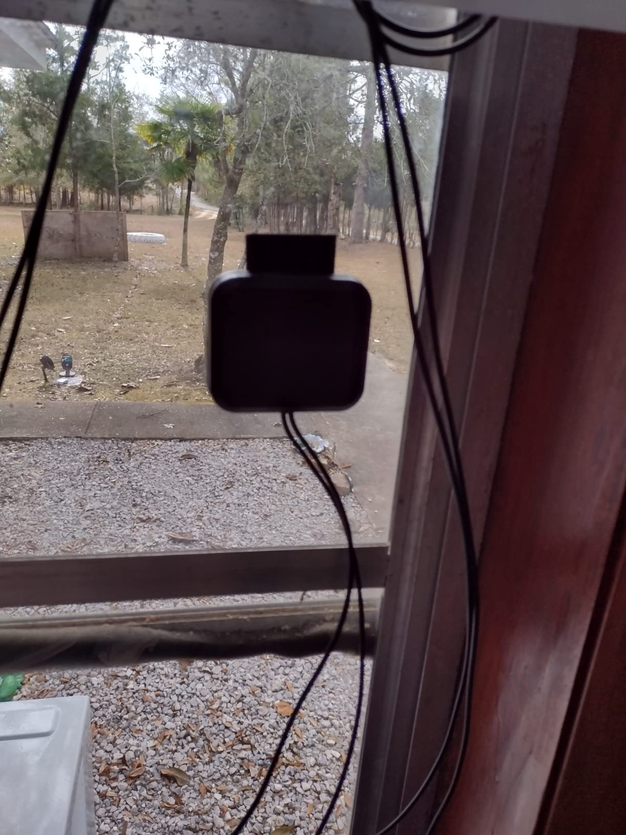 NETGEAR Nighthawk 5G Mobile Hotspot M7 with eSIM or SIM | Portable WiFi 7 Router for Travel in 140+ Countries | Supports 32 Devices | Unlocked 5G/4G LTE | 3.6Gbps Speed | AT&T, T-Mobile (MH7150) customer photo 2