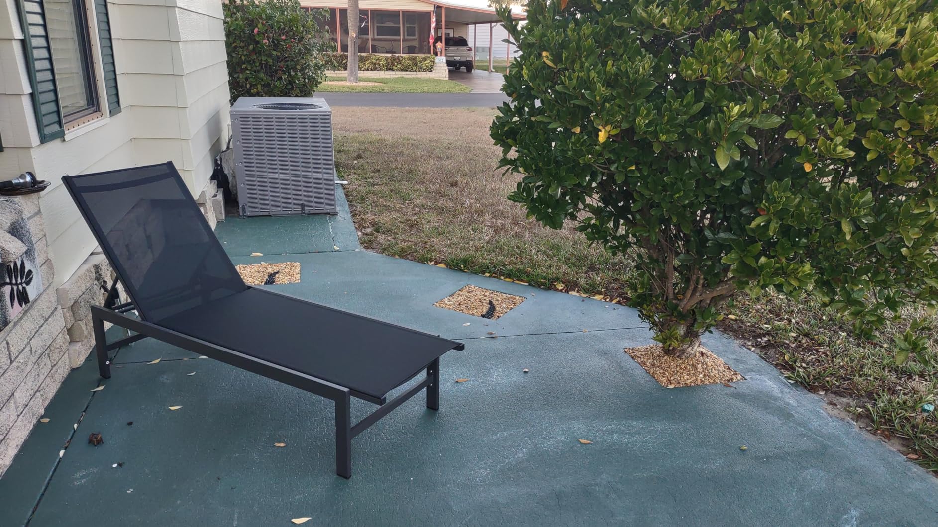 Outdoor Lounge Chair for Pool, Aluminum Chaise Lounge Chairs with 5-Position Recliner, Patio Lounge Chair for Backyard, Poolside, Deck, Lawn (Khaki) customer photo 1