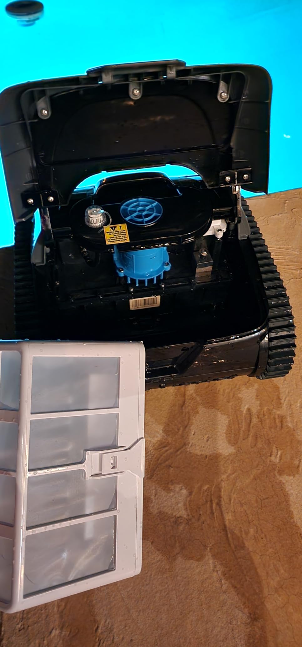 (2026 Upgrade) WYBOT C1 Cordless Robotic Pool Vacuum for Inground Pools, Above Ground Pool Cleaner 4-in-1 Wall & Waterline Cleaning Up to 1,614sq.ft, 150mins Smart Navigation, App Support customer photo 2