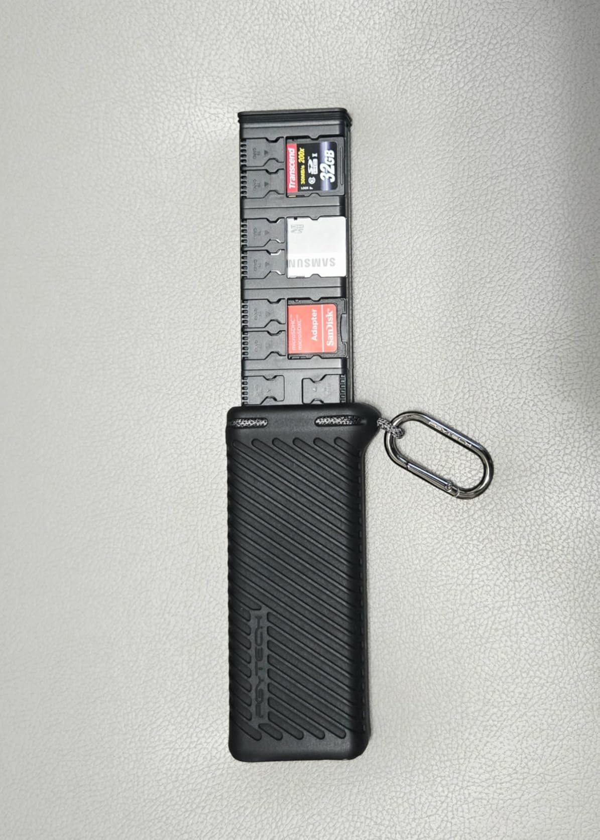 PGYTECH CreateMate Memory Card Case for SD/Micro SD/CFA/CFB/XQD/SIM Cards, 18 Customizable Card Slots Holder customer photo 2