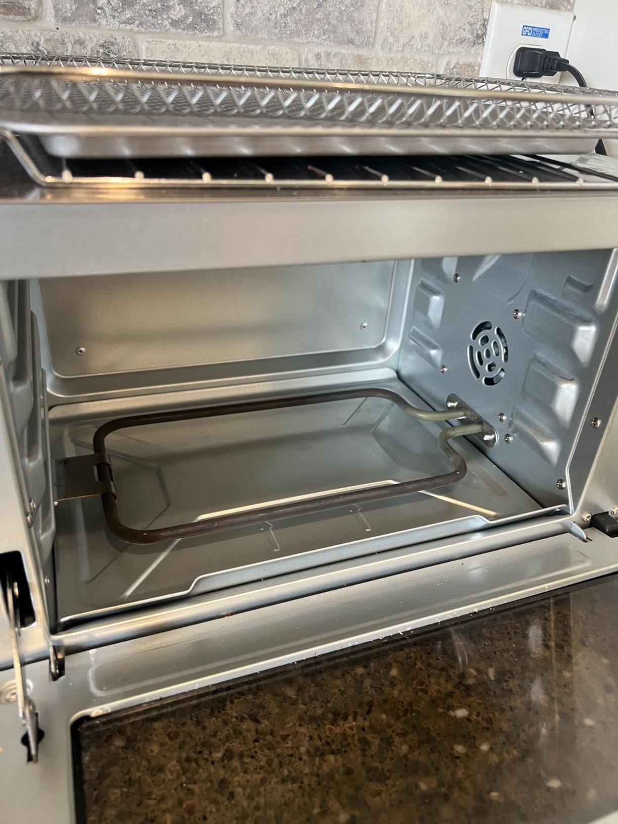 Gourmia Toaster Oven Digital Air Fryer - Convection Mode with 4 Slice Capacity, 3 Rack Positions, 12 Presets, Toast, Bagel, Bake, Roast, Broil, Dehydrate, Popcorn, Fits 9