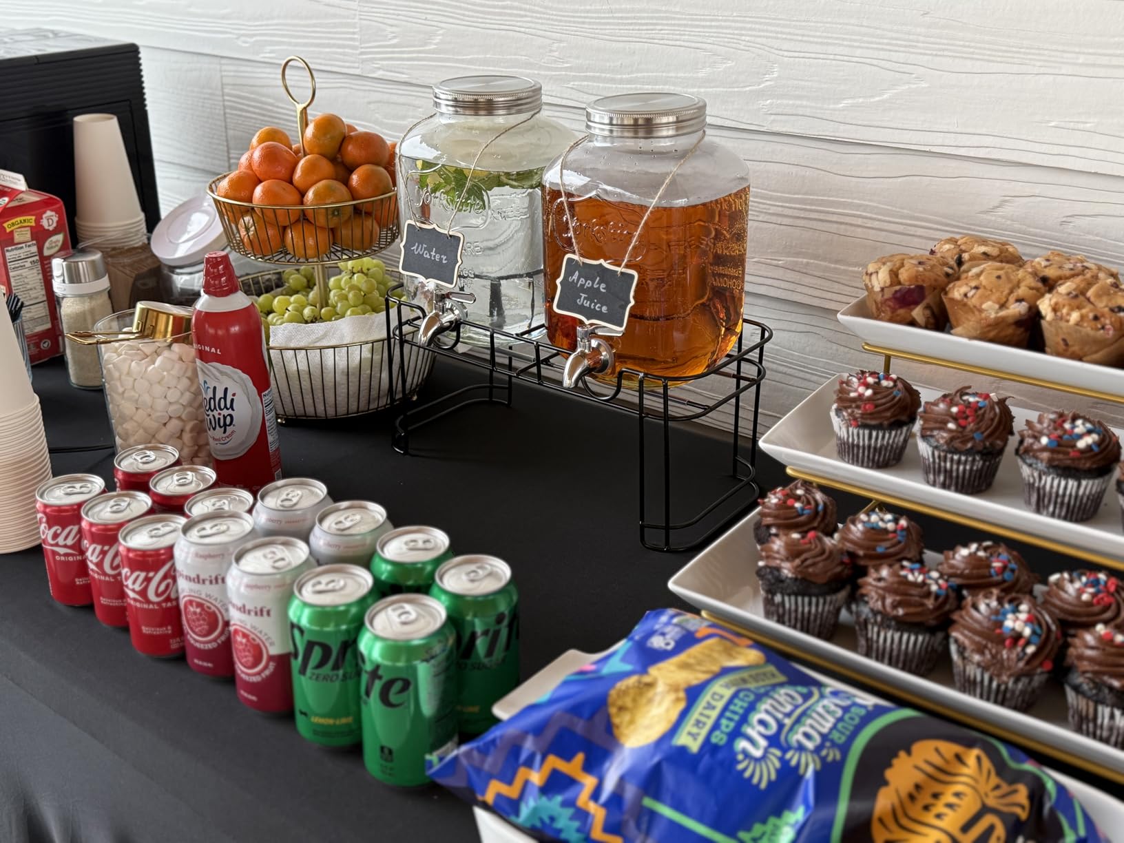 DD&HAPP 2 Gallon Glass Drinks For Parties With Stand.Stainless Steel Spigots & Metal Stand,Large Capacity Beverage Dispenser for Party,Infused Water,Iced Tea,Lemonade,Outdoor,Commercial Use. customer photo 2