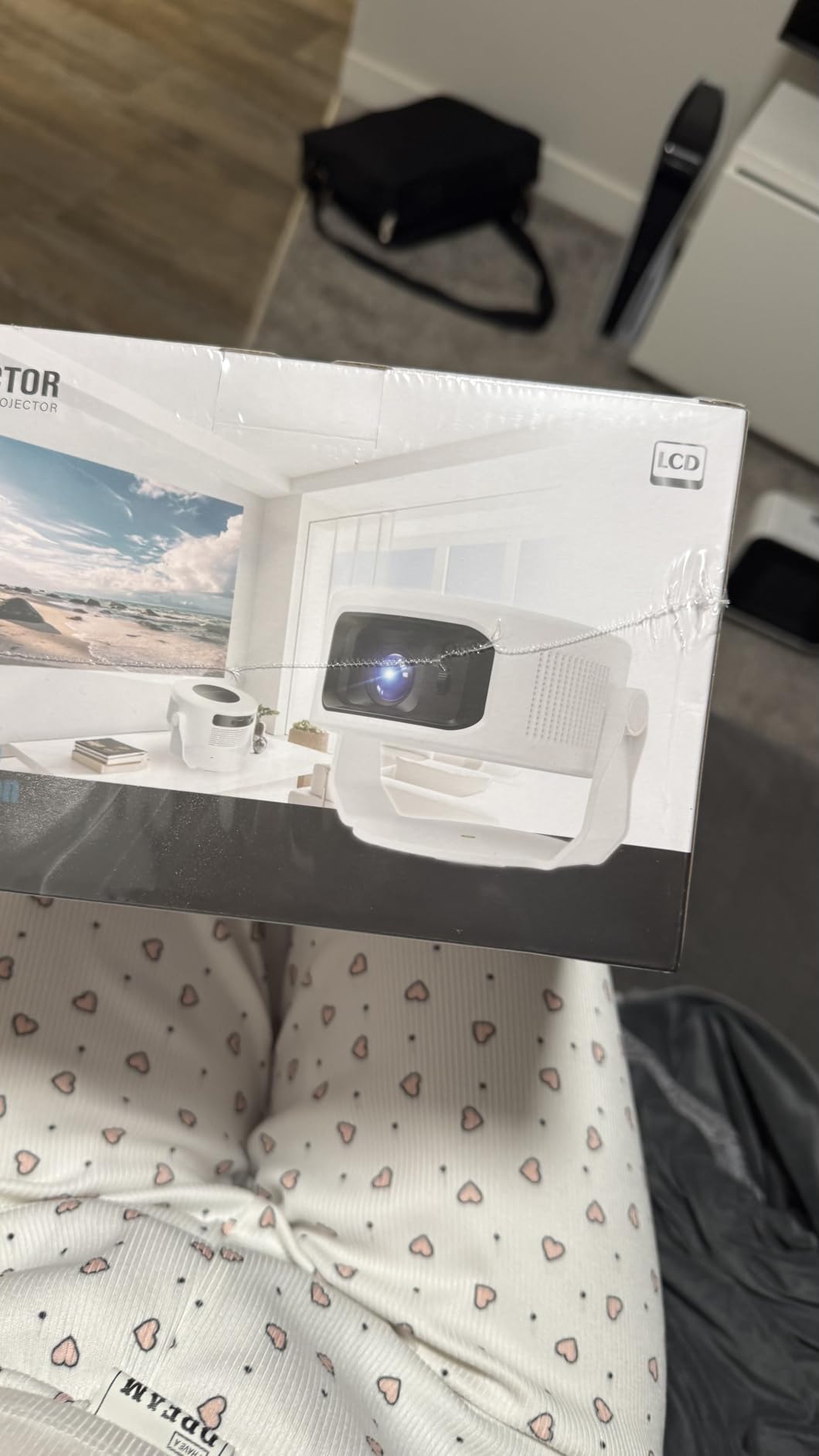 Philoent Google TV Included Smart Mini Projector, Ultra Short Throw for Big Screen in Small Room, Auto Keystone Portable Proyector with WiFi Bluetooth, Support 4K Movie customer photo 2