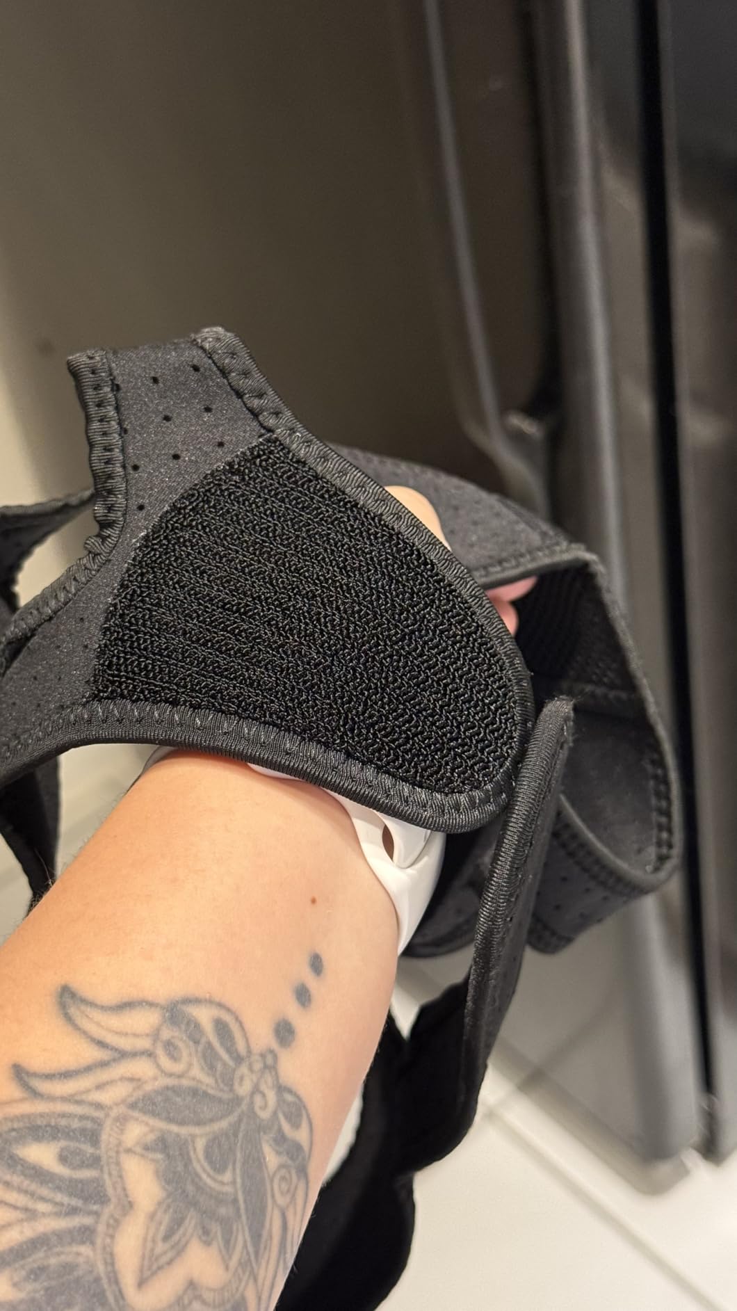 Snoring Chin Strap Comfortable Universal Snoring Devices Adjustable Effective Stop Snoring Sleep Snore Reducing Aid for Women and Men (Blue) customer photo 1