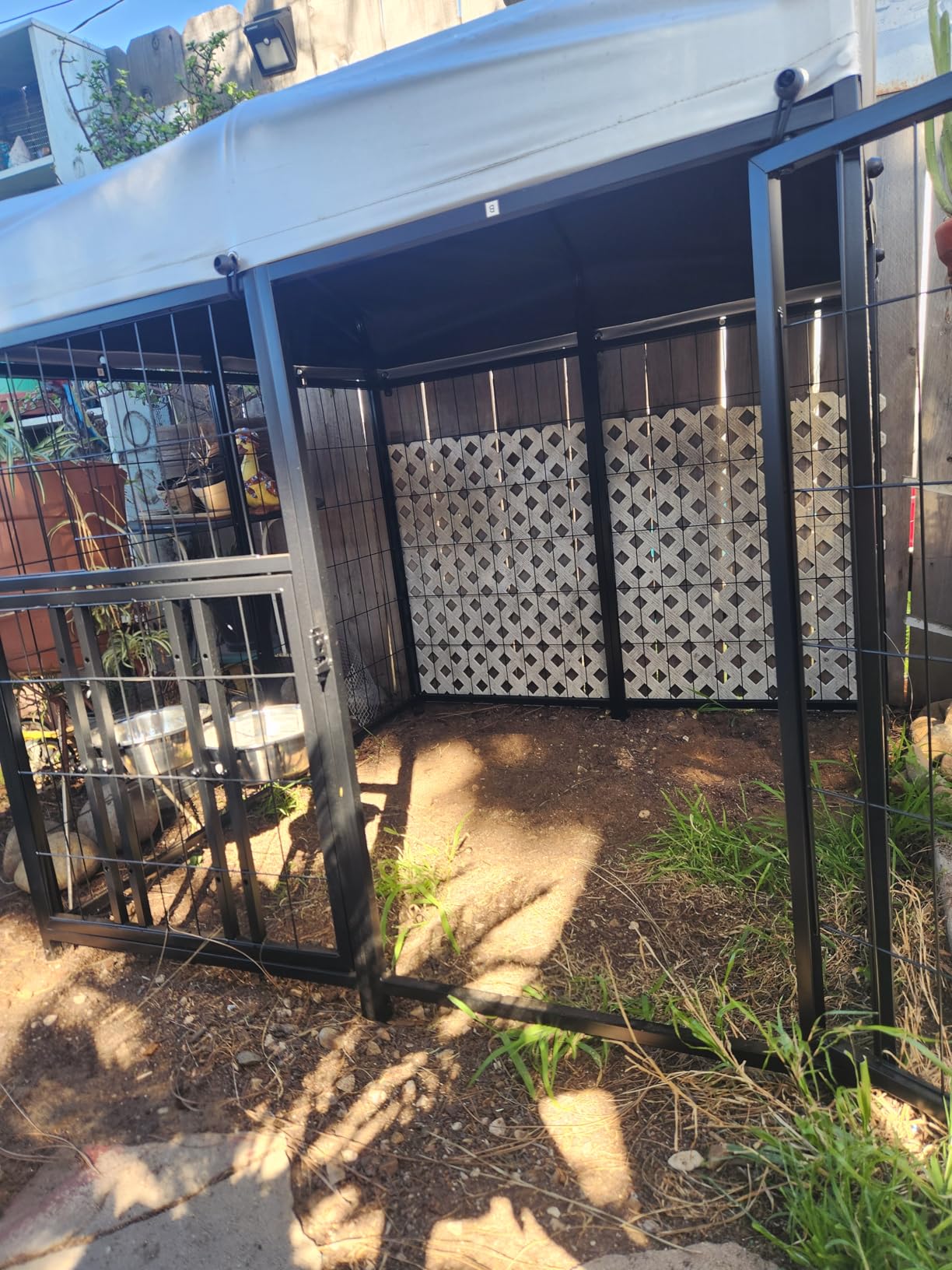 LOVMOR Outdoor Dog Kennel with Roof, Heavy Duty Steel Dog Run Enclosure for Large Dogs, Waterproof Canopy, Double Latch Door, Adjustable Feeding Bowls, Pet Pen for Yard and Patio, 10'L x 10'W x 6.5'H customer photo 2