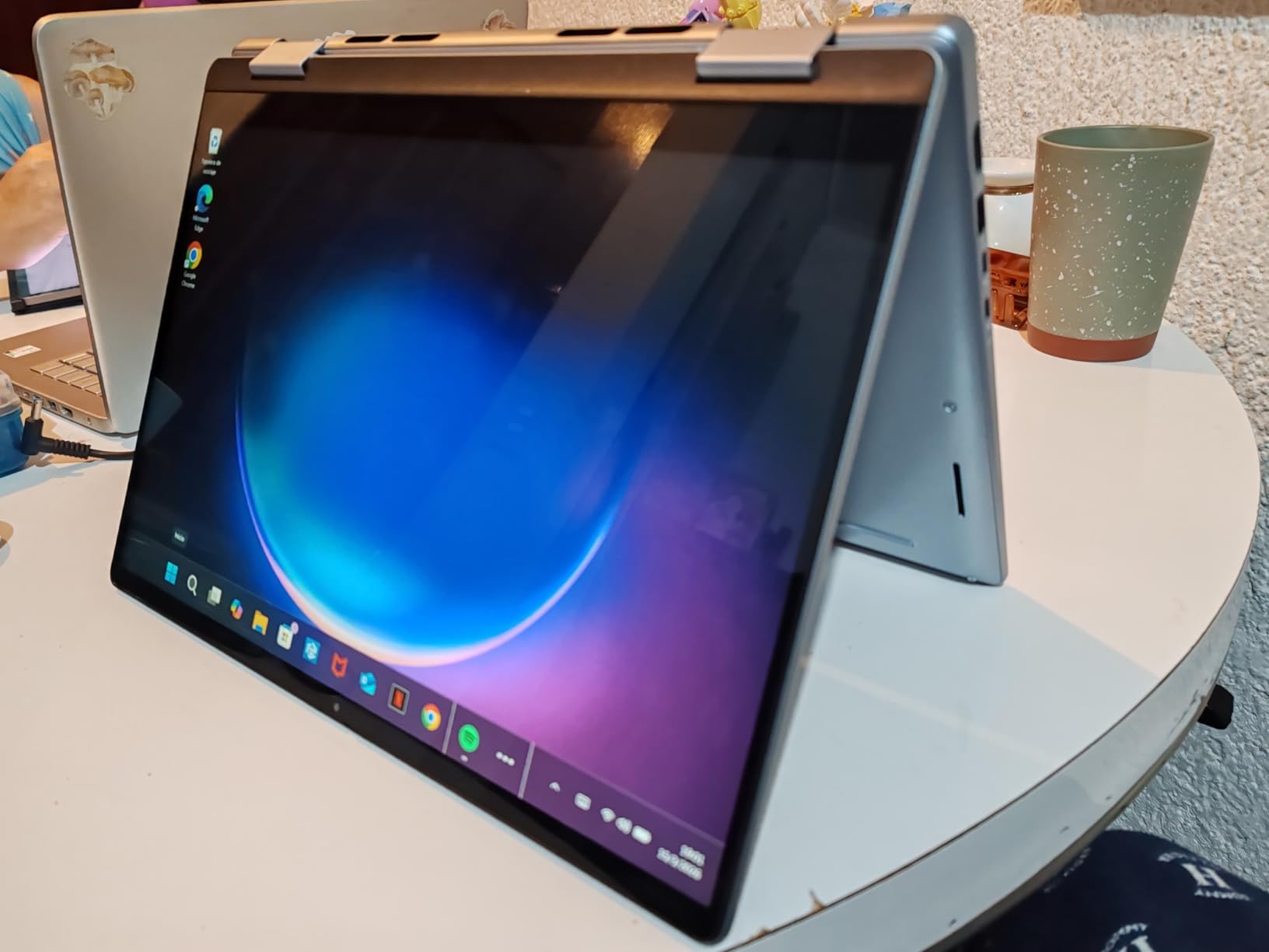 Dell Inspiron 14 7445 2-in-1 Laptop 14