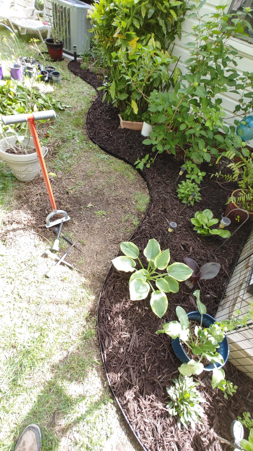 Garden Weasel Edger-Chopper Manual Lawn Edger Tool - Sod Cutter and Trenching Shovel for Clean Garden Borders - Ergonomic Handle and Carbon Steel Blade Latest Model 91714-3 customer photo 1