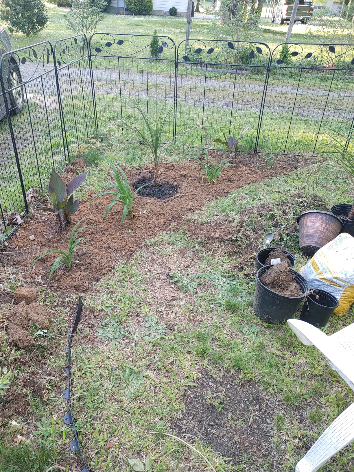 Garden Weasel Edger-Chopper Manual Lawn Edger Tool - Sod Cutter and Trenching Shovel for Clean Garden Borders - Ergonomic Handle and Carbon Steel Blade Latest Model 91714-3 customer photo 2