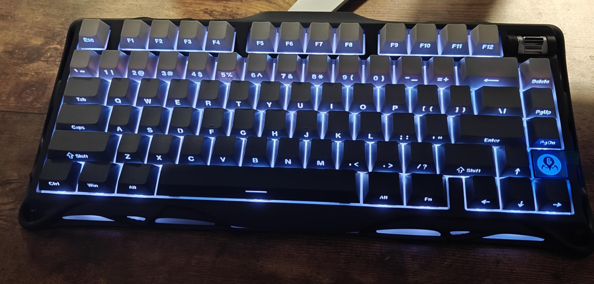 GravaStar Mercury K1 75% Wireless Mechanical Keyboard, Aluminum Alloy Gaming Keyboard with Knob, Hot Swappable, Linear Switches, Transparent Keycaps, RGB Backlit, 2.4GHz/BT5.0/USB for PC Gaming customer photo 2