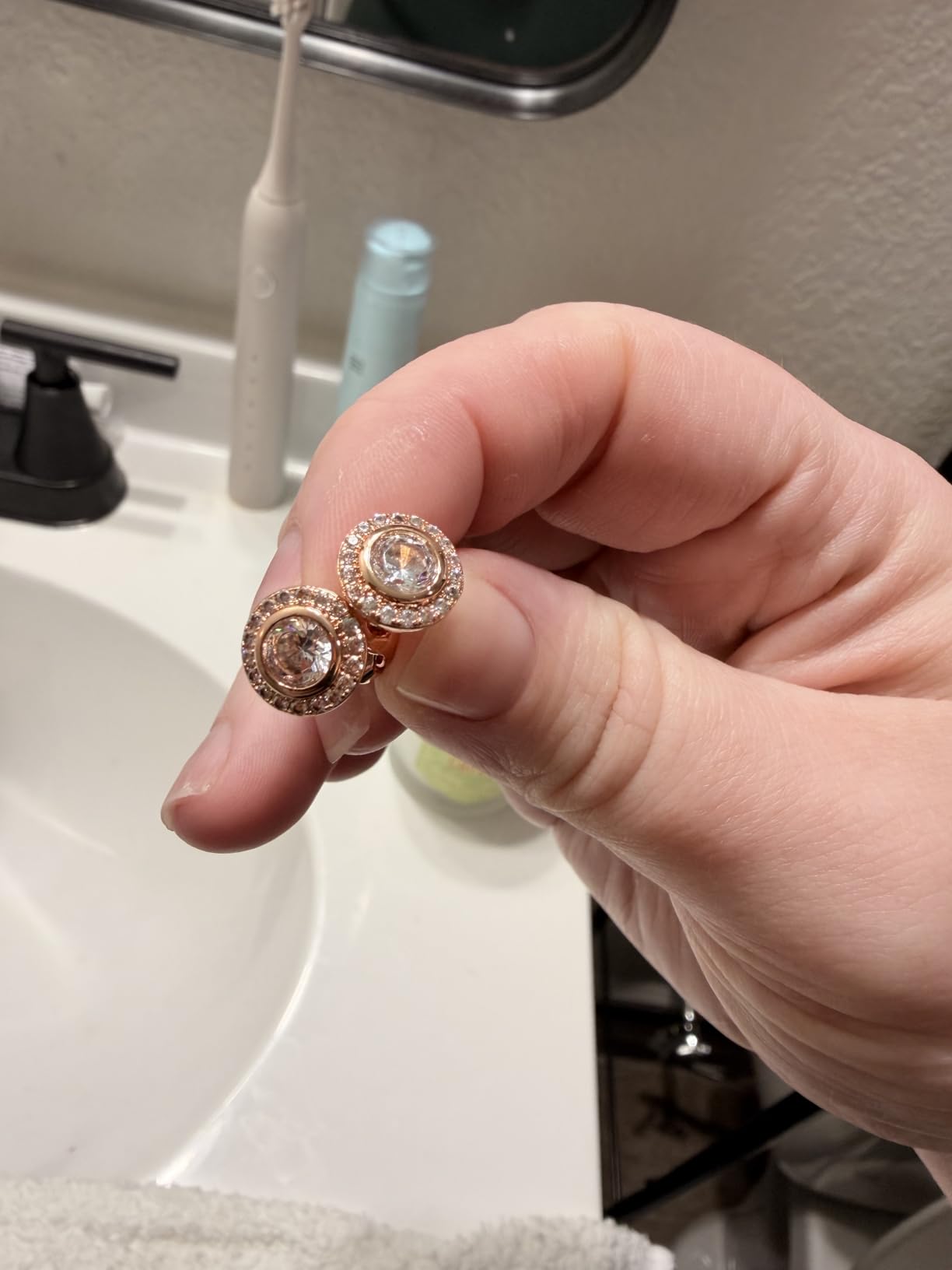 Ultrasonic Jewelry Cleaner Machine: 48KHz Ultra Sonic Cleaner for Jewelry,Eyeglass,Rings,Watch Band,Dentures,with Dual Cleaning Modes,350ML 304 Stainless Steel Tank,Gift for Wife,Mom,Daughter customer photo 1