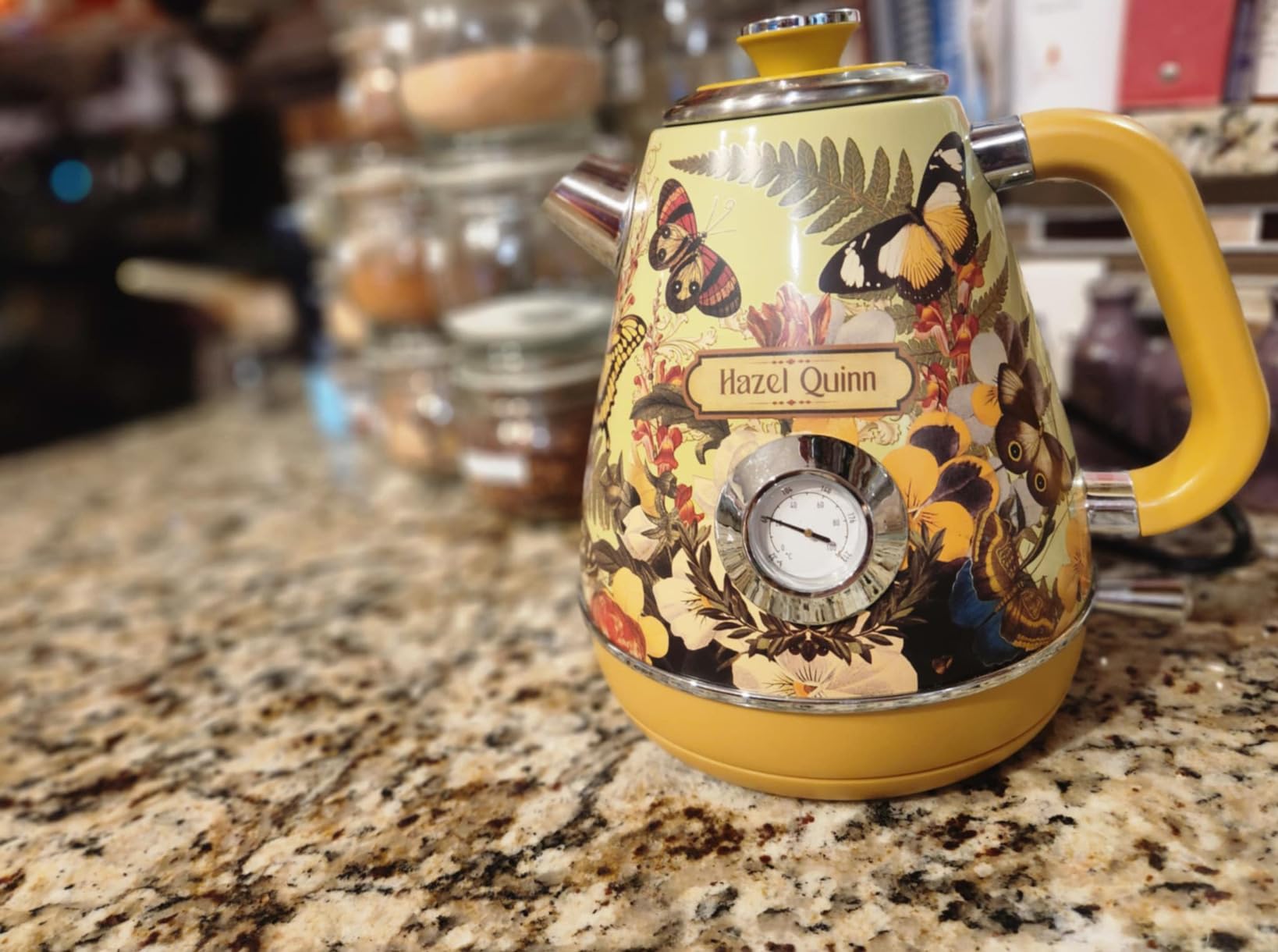 Hazel Quinn 2-Slice Retro Toaster, 6 Browning Levels, 3 Functions-Defrost/Reheat/Cancel, Removable Crumb Tray for Easy to Clean, 1.5 Inches Extra Wide Slots - Pearl White customer photo 2