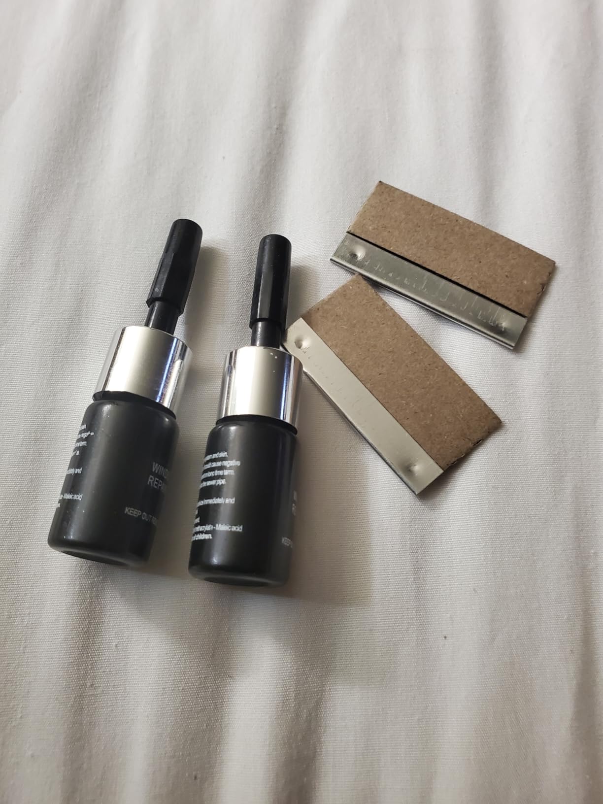 Windshield Repair Kit, 2 PCS Windshield Crack Repair Kit with Suction Cup Curing Light, Automotive Nano Fluid Vehicle Windscreen Tool, Glass Repair Kit for Chips and Cracks (Navy) customer photo 1