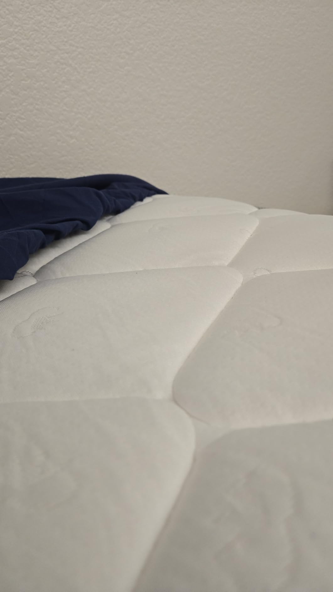 Neo Sleep Queen Size Mattress, 12 Inch Hybrid Comfort & Supportive Mattress in a Box, Cooling Gel Memory Foam and Pocket Springs customer photo 2