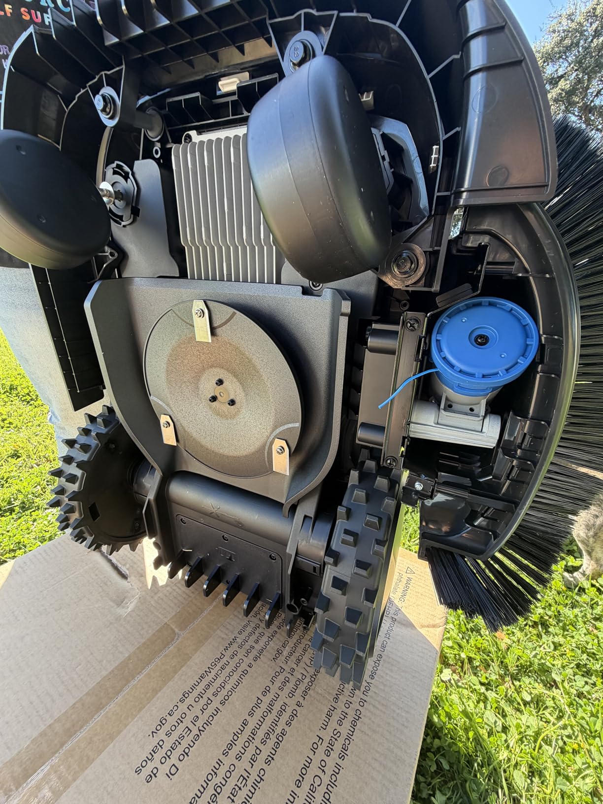 ECOVACS Goat O1000 LiDAR PRO Robotic Lawn Mower with TruEdge Trimmer for 1/4 Acre, Wire-Free LiDAR Navigation, Zero-Edge Cutting, Auto Mapping, AIVI 3D Obstacle Avoidance, 45% Slope customer photo 1