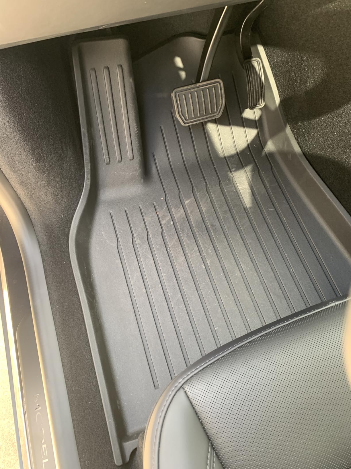 Weize 2025 2026 Tesla Model Y Juniper All Weather Cargo Liner Floor Mats 9 PCS & Double Layer Center Console Organizer 4 PCS, Full Coverage Tesla Interior Accessories Kit customer photo 2