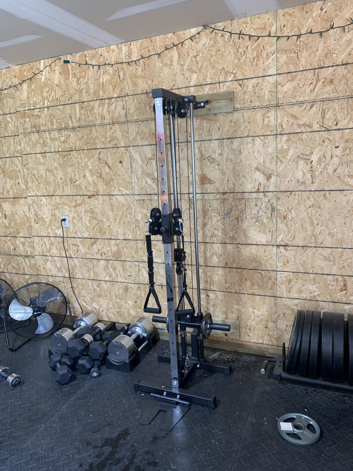 GarveeLife Wall Mount Cable Machine, LAT Pulldown Machines with 19 Positions Dual Pulley System, Cable Crossover Machine with Adjustable Footplate, Weight Workout Equipment Home Gym Station customer photo 1