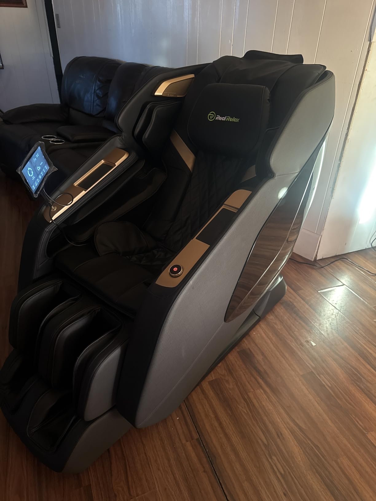 Real Relax 4D Massage Chair Full Body - Zero Gravity SL Track Recliner with Backlit Touch Pad, Negative Ion Purification, Aromatherapy, 20 Auto Modes, Yoga Stretching, Auto Body Scan customer photo 1