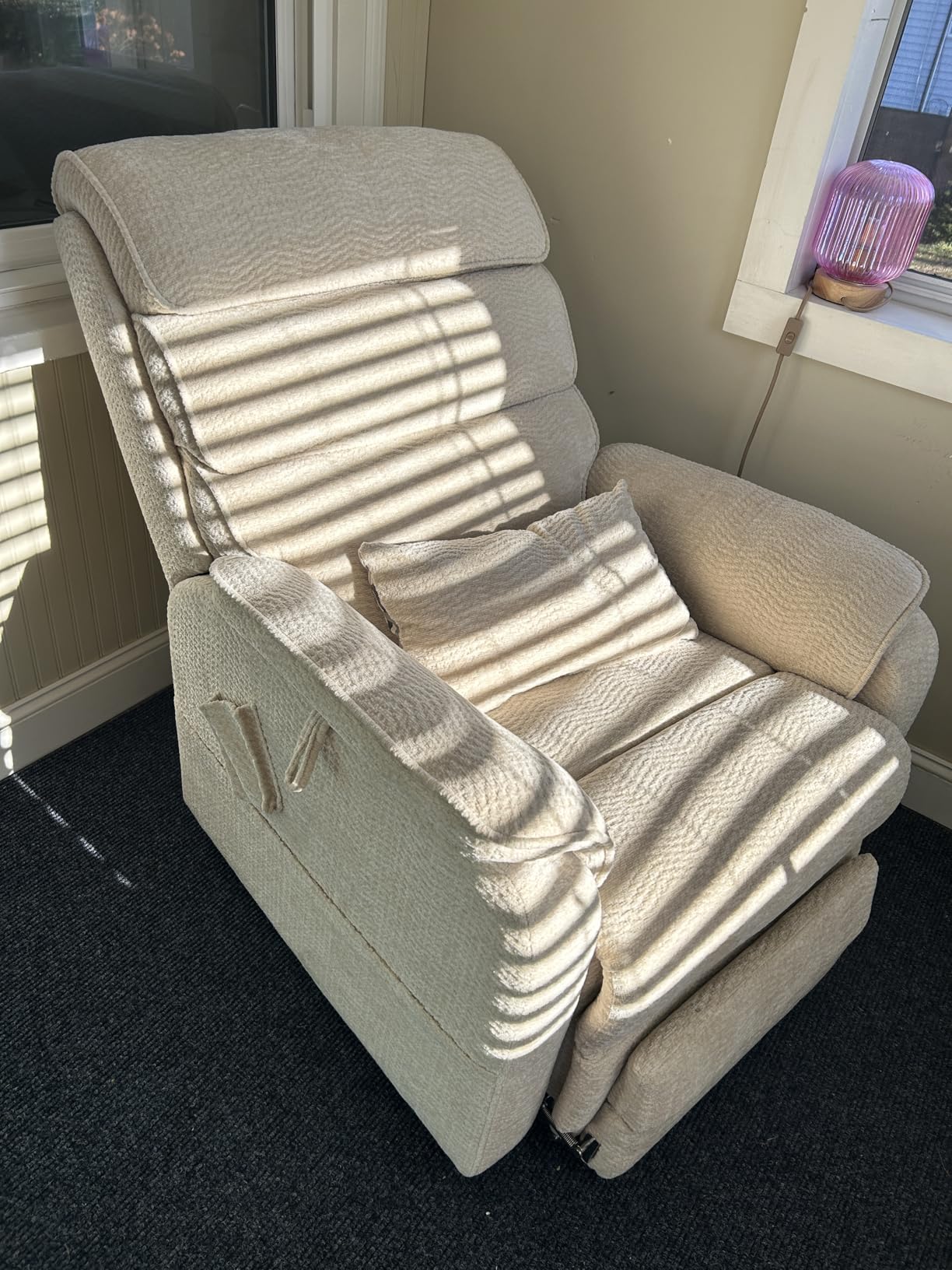 DYNOX Oversized 400 lbs Power Lift Recliner Chair for Big and Tall Elderly, Dual Motor Lay Flat Lift Chair with Heat & Massage, Extended Footrest, 9298L, Faux Leather Brown customer photo 2