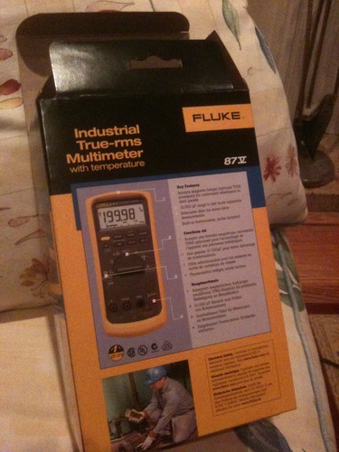 Fluke 87V Industrial Digital Multimeter, for Advanced Troubleshooting, Measures 1000 V AC/DC, Peak Min/Max, Low Pass Filter customer photo 1