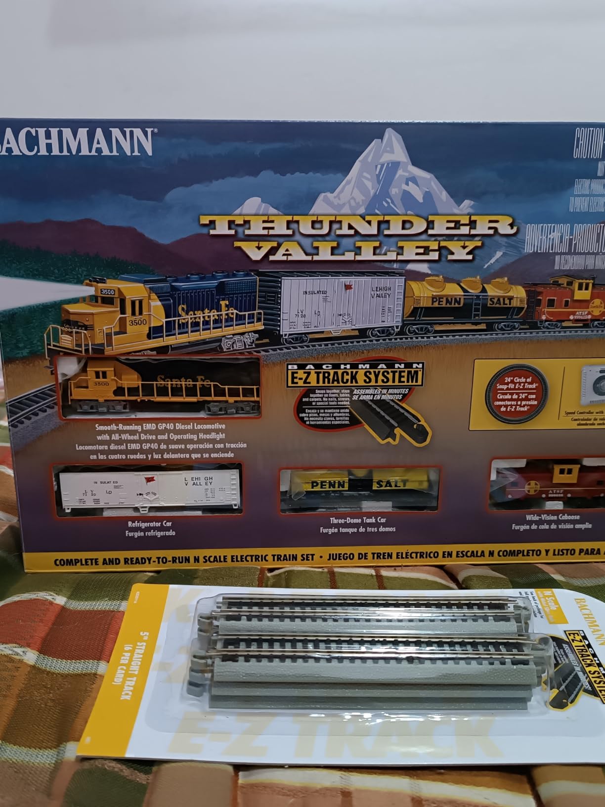 Bachmann Trains - Thunder Valley Ready To Run Electric Train Set - N Scale customer photo 2