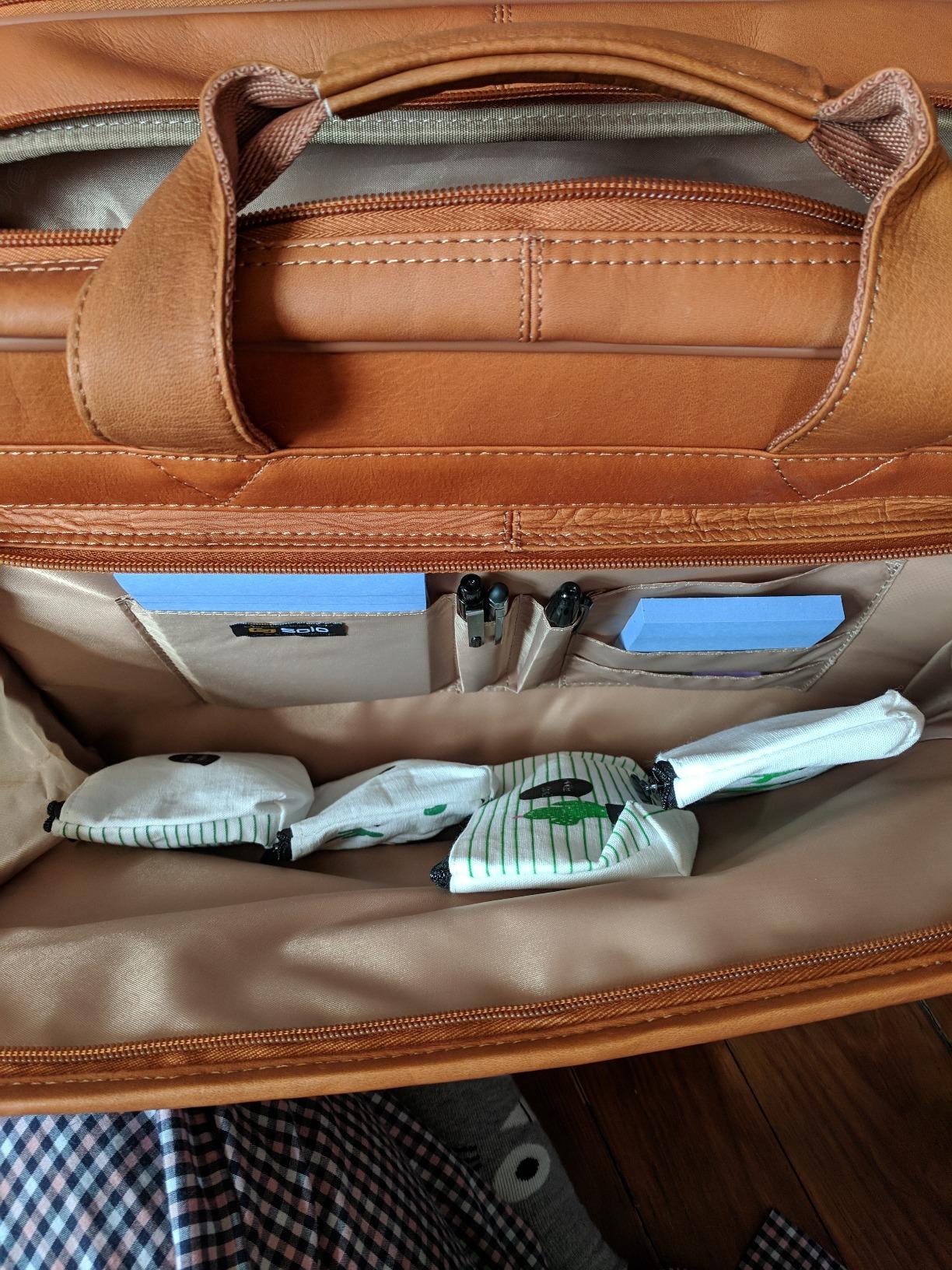 Solo New York Leather Rolling Case with Wheels - Roller Laptop Bag, Wheeled Briefcase for Travel, Fits 15.6 inch Computer - Walker, Tan customer photo 2