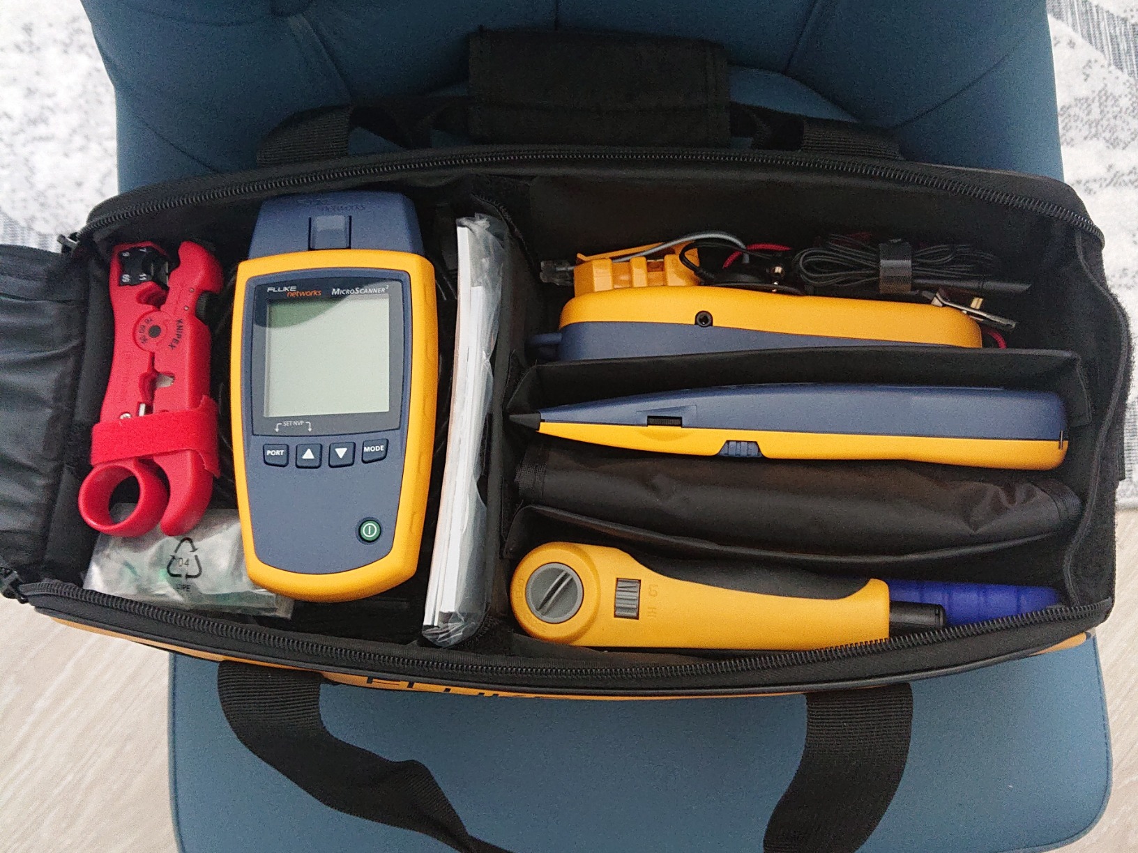 Fluke Networks MS2-KIT MicroScanner2 Copper Cable Verifier Kit, Includes IntelliTone Pro 200 & Remote ID Kit customer photo 1