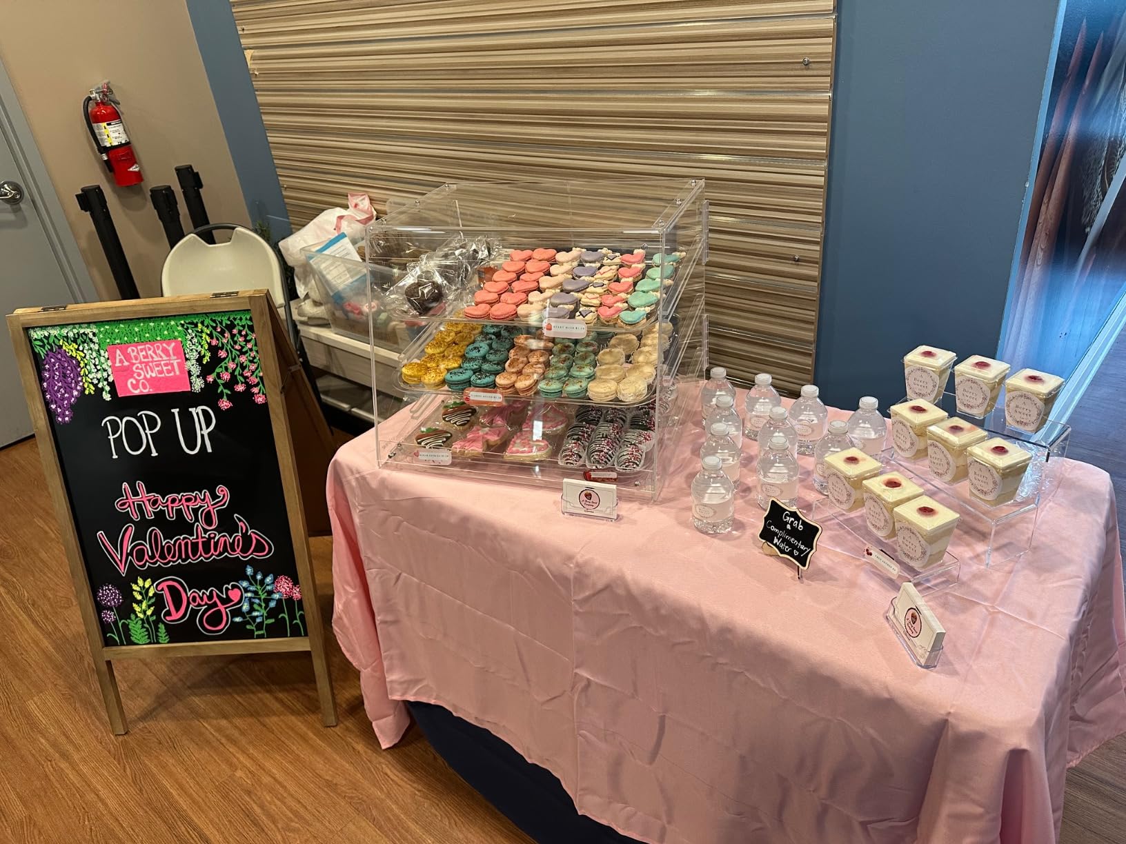 Winco ADC-4 4-Tier Pastry Display Case, Acrylic,Clear,Medium customer photo 1