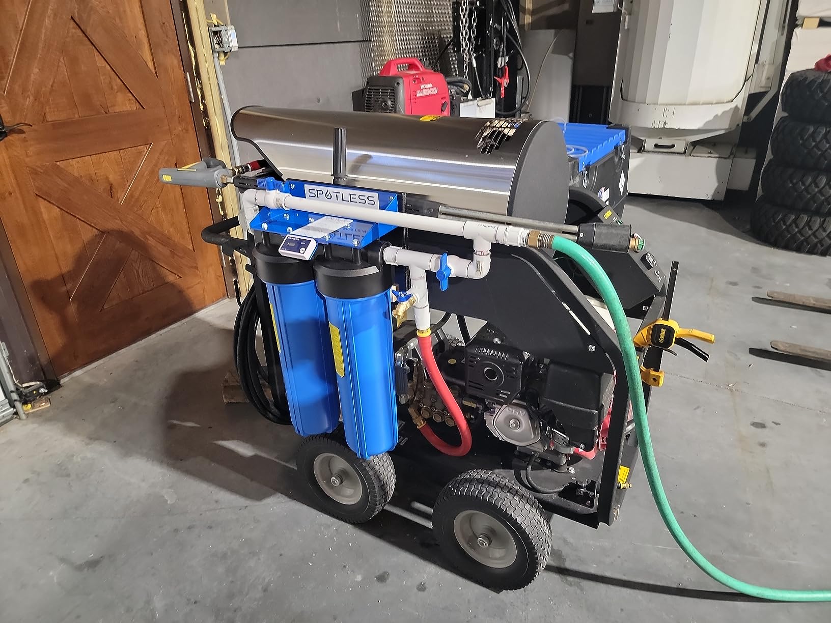 Spotless Water Systems - DIW-20, Simple Window, Solar Panel, RV & Car Wash System, Works for All Vehicles, Motorcycles, Bikes, Boats, Planes, Yachts, Towel Drying Eliminated customer photo 2