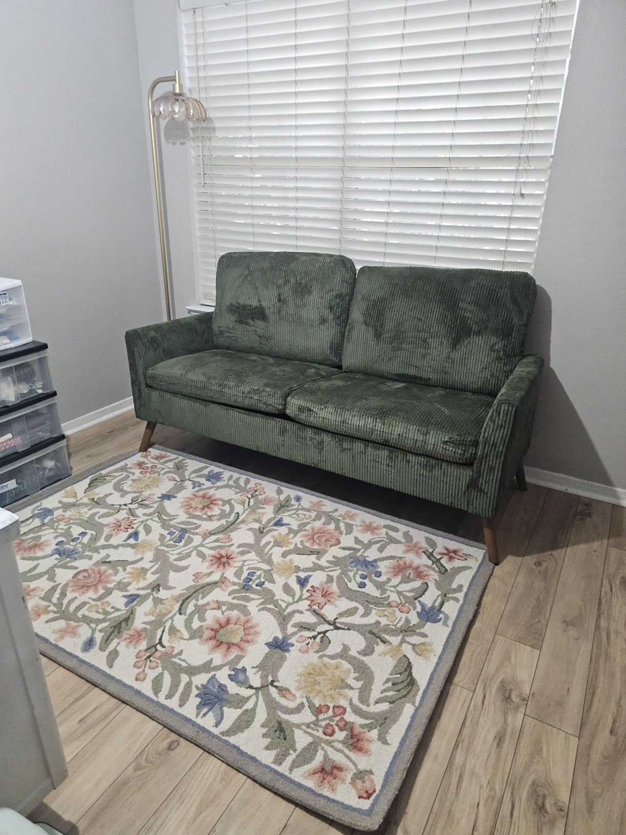 SAFAVIEH Area Rug 8x10 - Chelsea Collection - Large - Ivory, Hand-Hooked Wool, French Country Design, Ideal for Living Room, Bedroom, Office, Dining Space (HK248A) customer photo 1