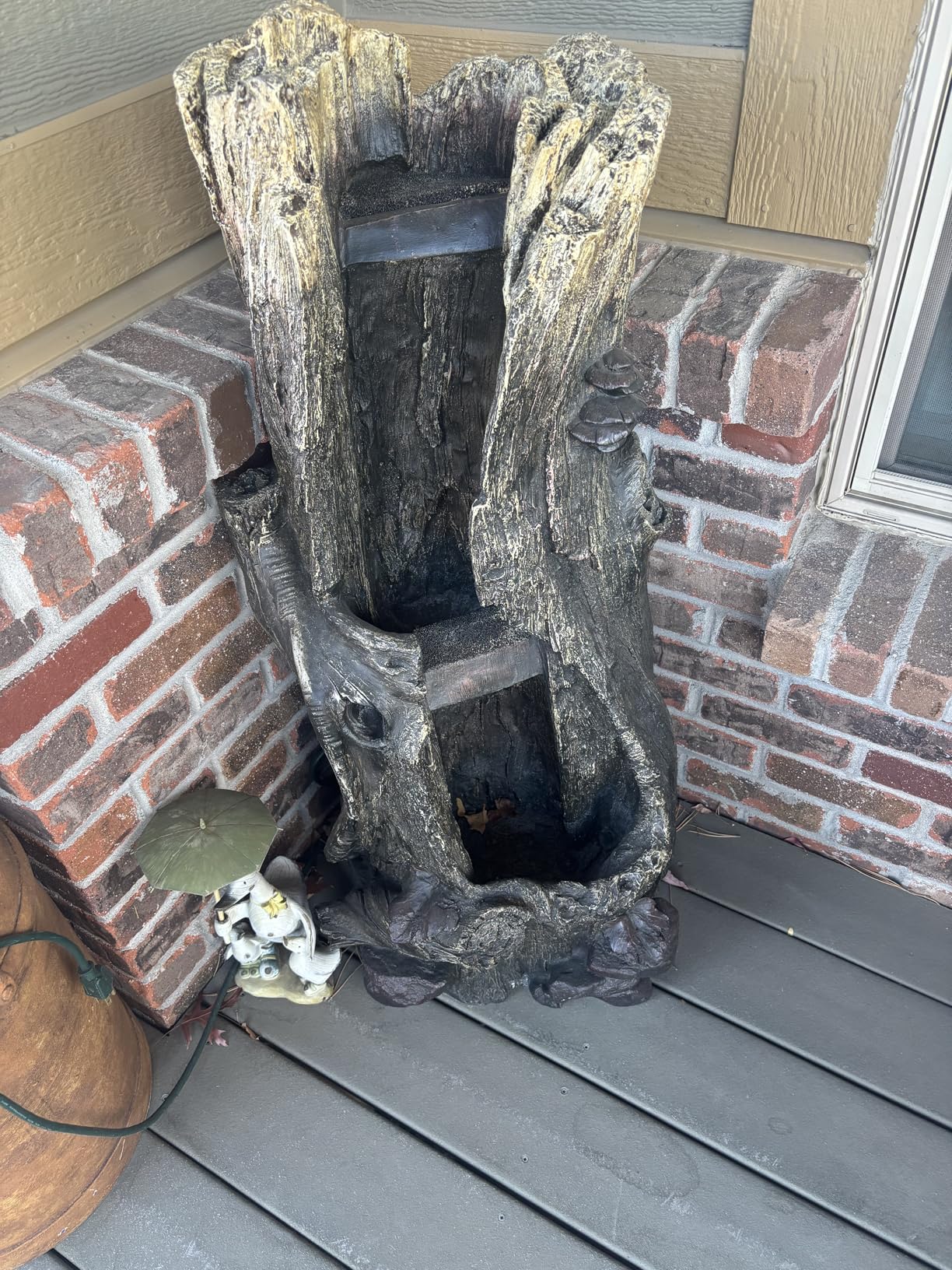 WIN258 Outdoor Rainforest Waterfall Tree Trunk Floor Fountain with LED Lights, Tiered Garden Decor, 41