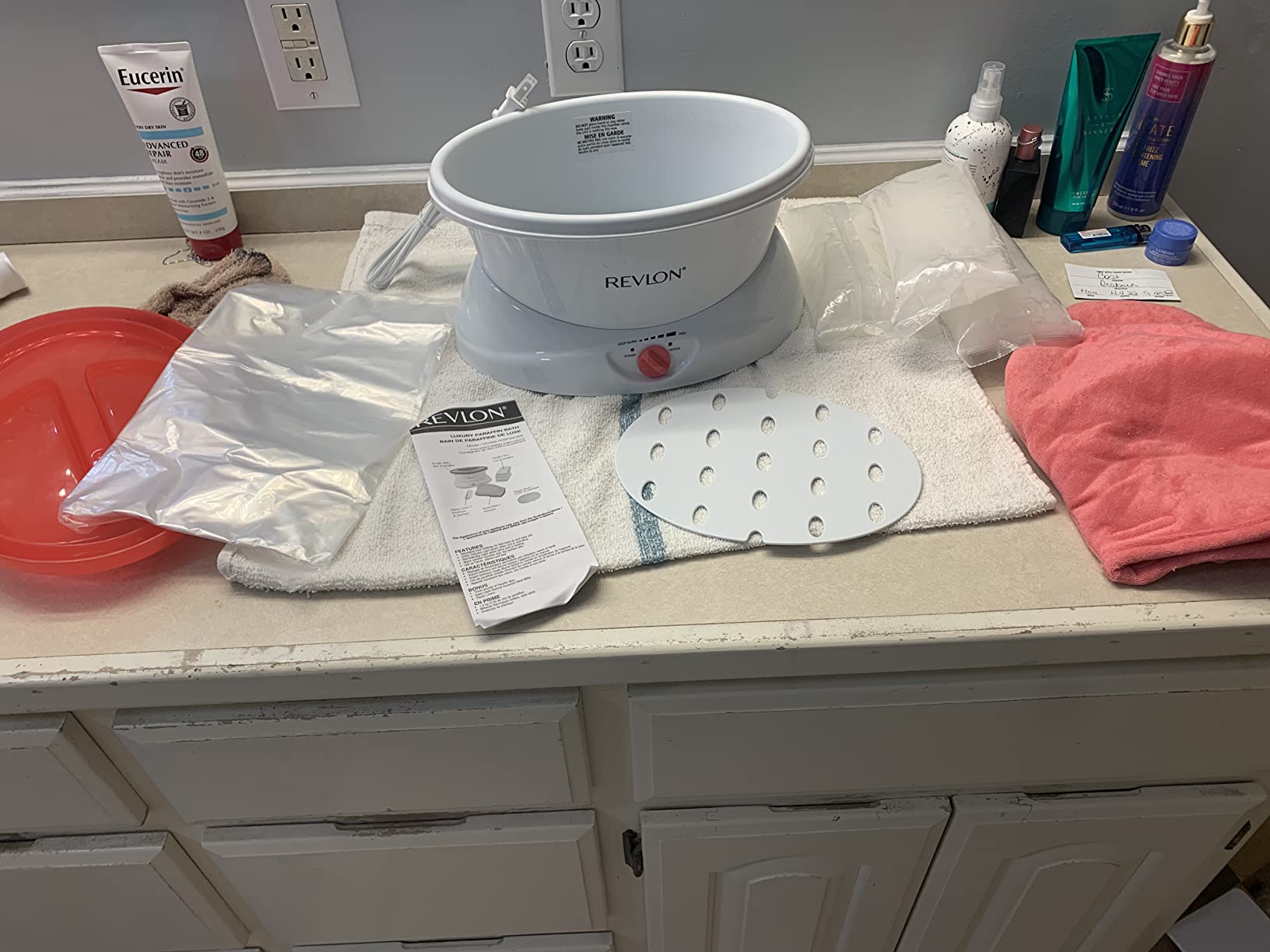 Revlon Luxury Paraffin Bath for Soft Hands, Elbows & Feet, White & Pink customer photo 2