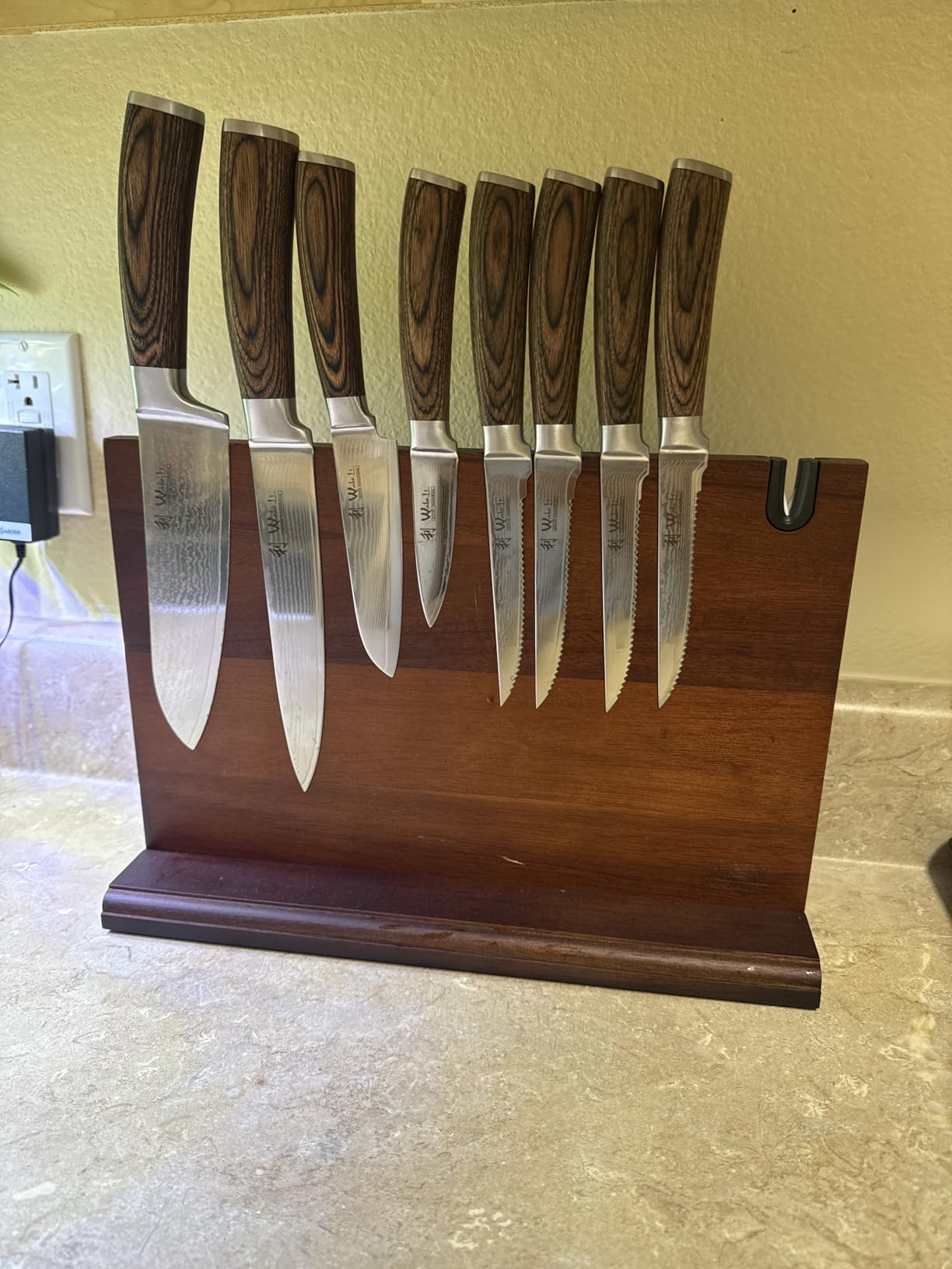 Wakoli EDIB 4-Piece Damascus Knife Set - Professional Chef Knives Set with VG10 Core Blades, 67-Layer Damascus Steel and Ergonomic Pakkawood Handles - Premium Kitchen Knives in Elegant Gift Box customer photo 1