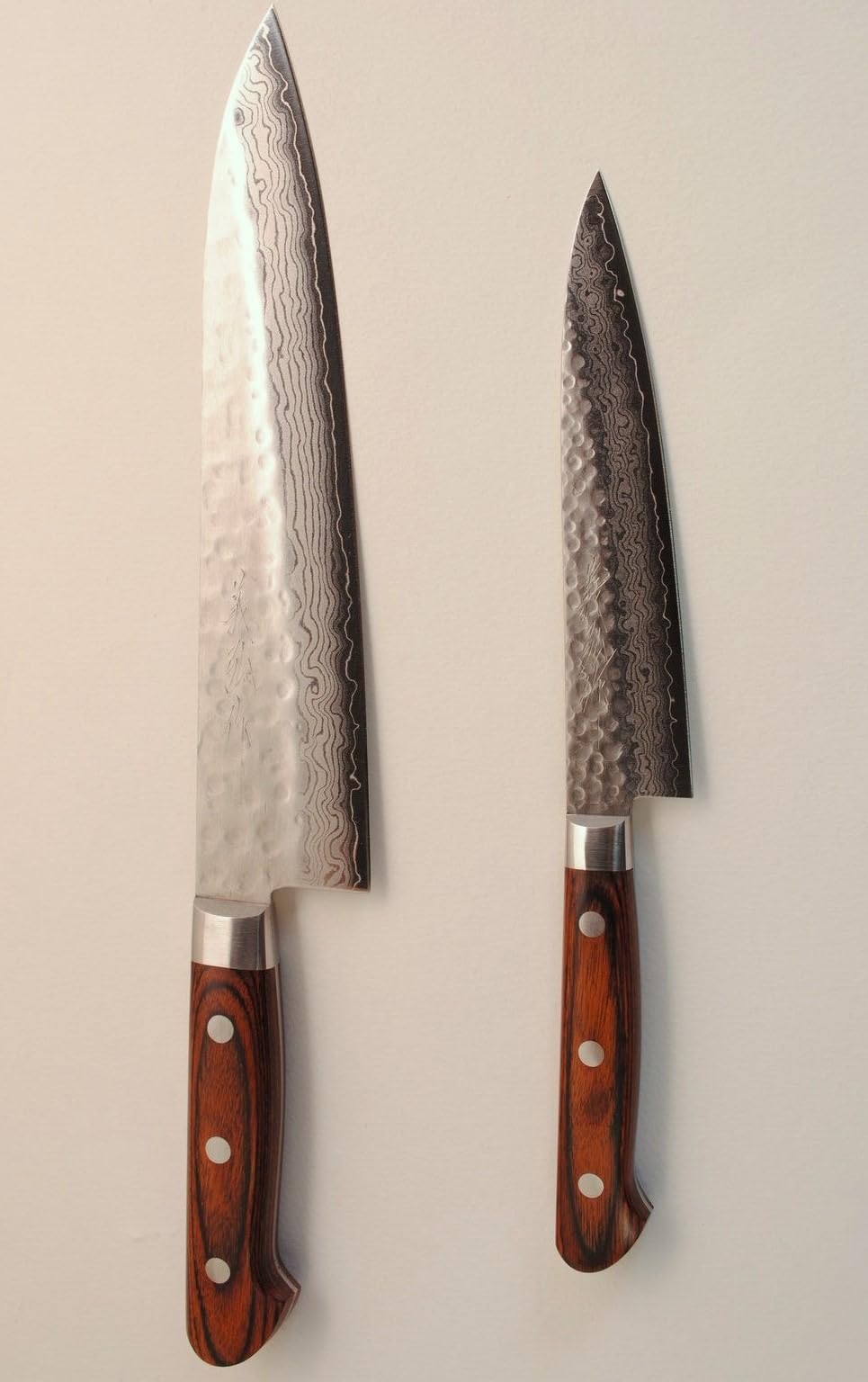 VG10 16 Layer Hammered Damascus Gyuto and Petty Utility Knife SET customer photo 1